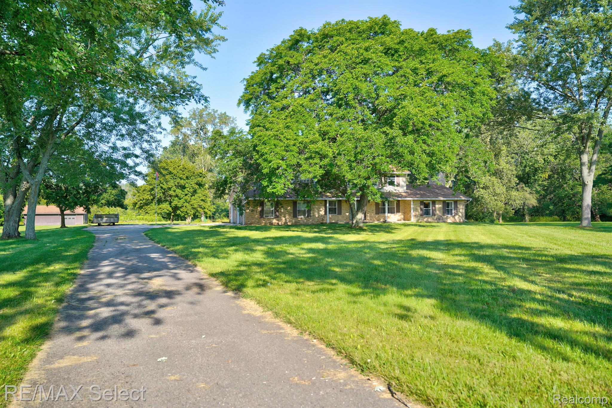 11377 N LEWIS Road