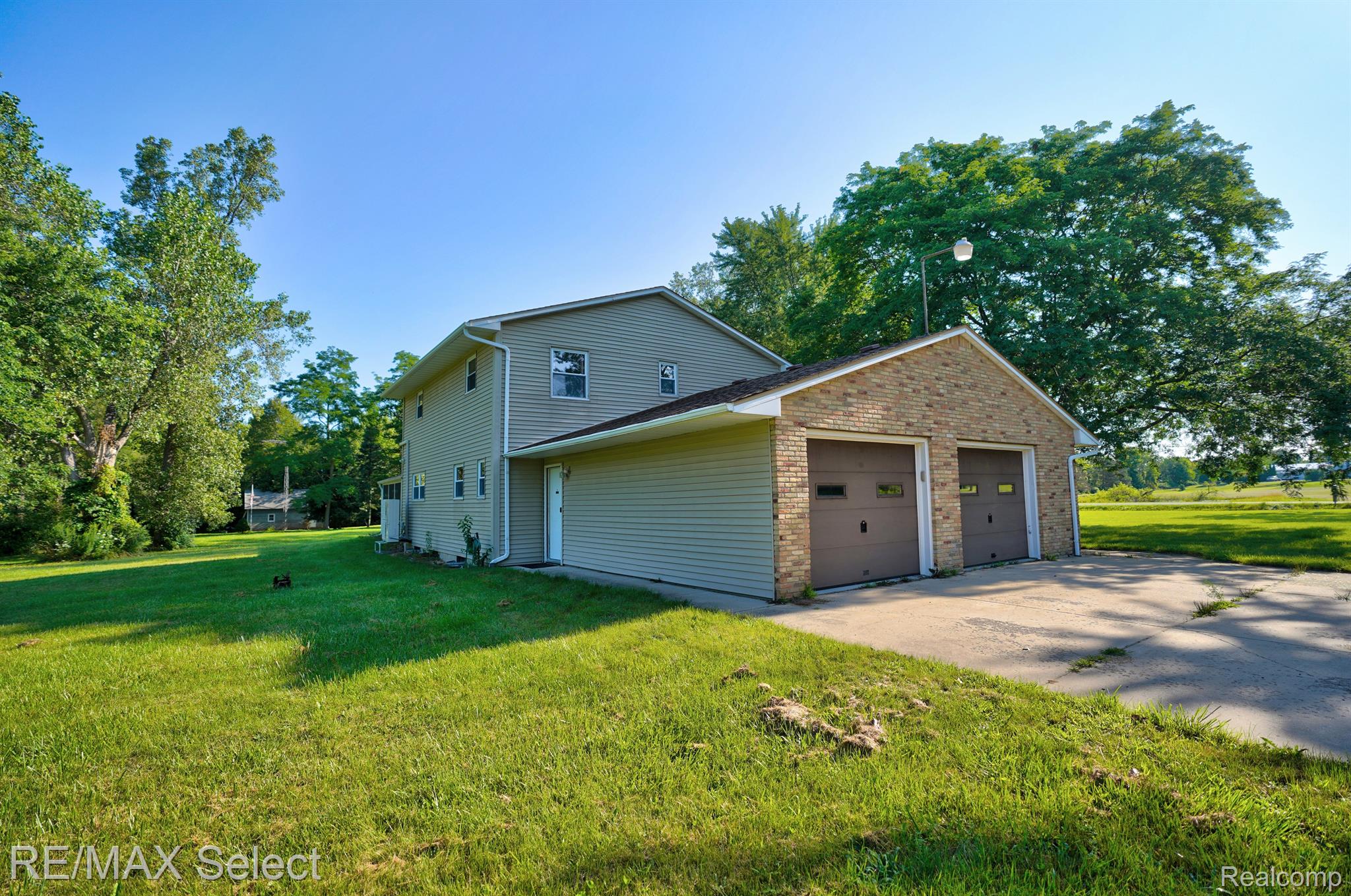 11377 N LEWIS Road