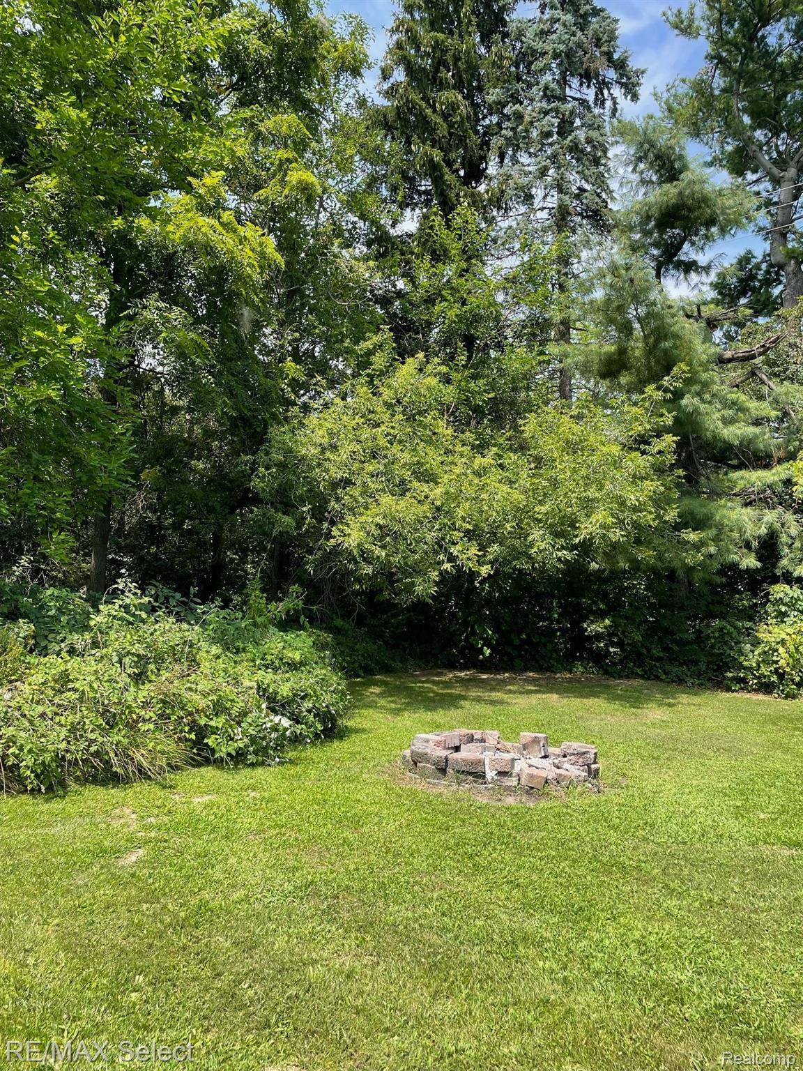 6767 E STATE ROAD 36