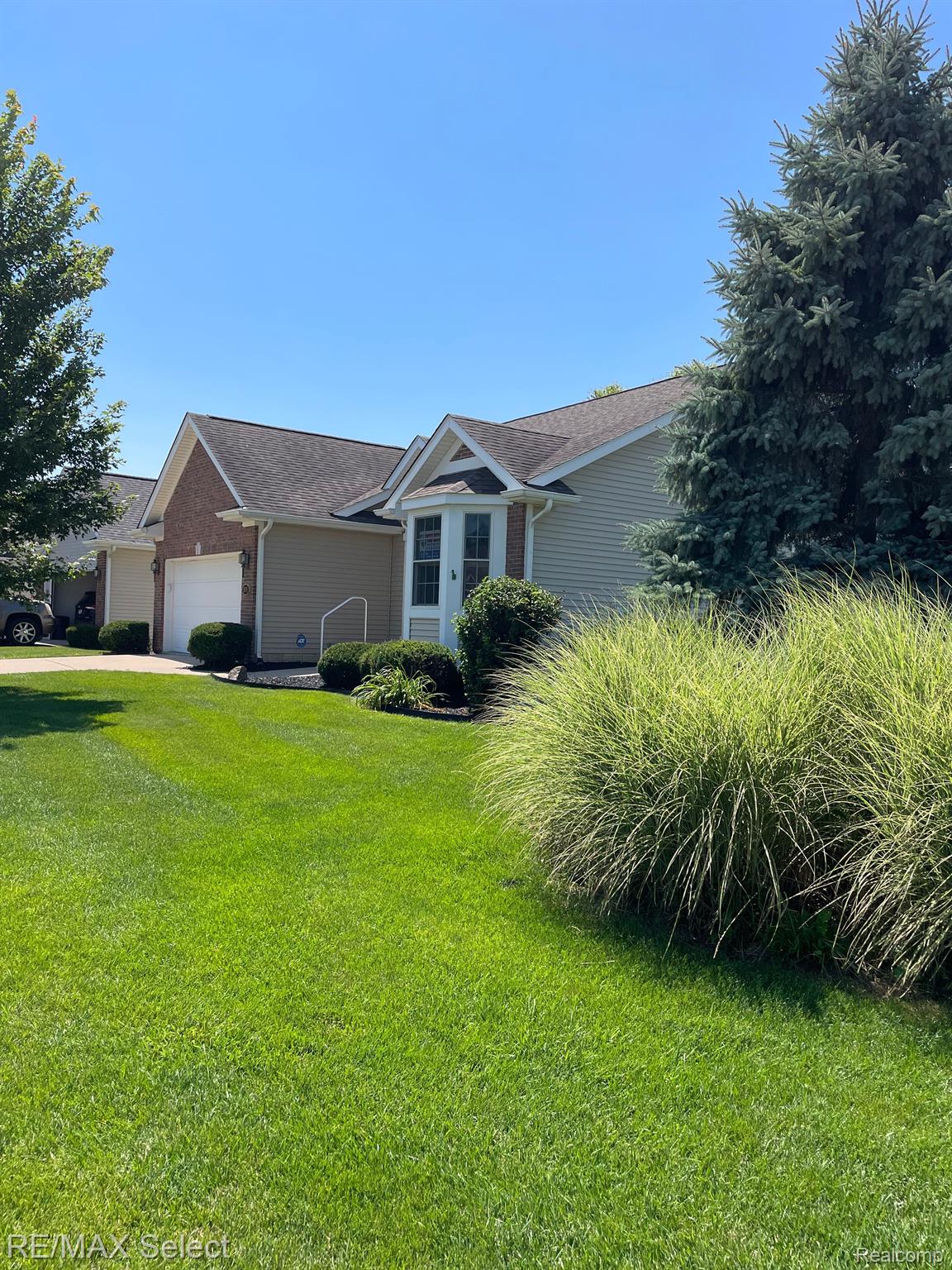 1171 CREEKSIDE