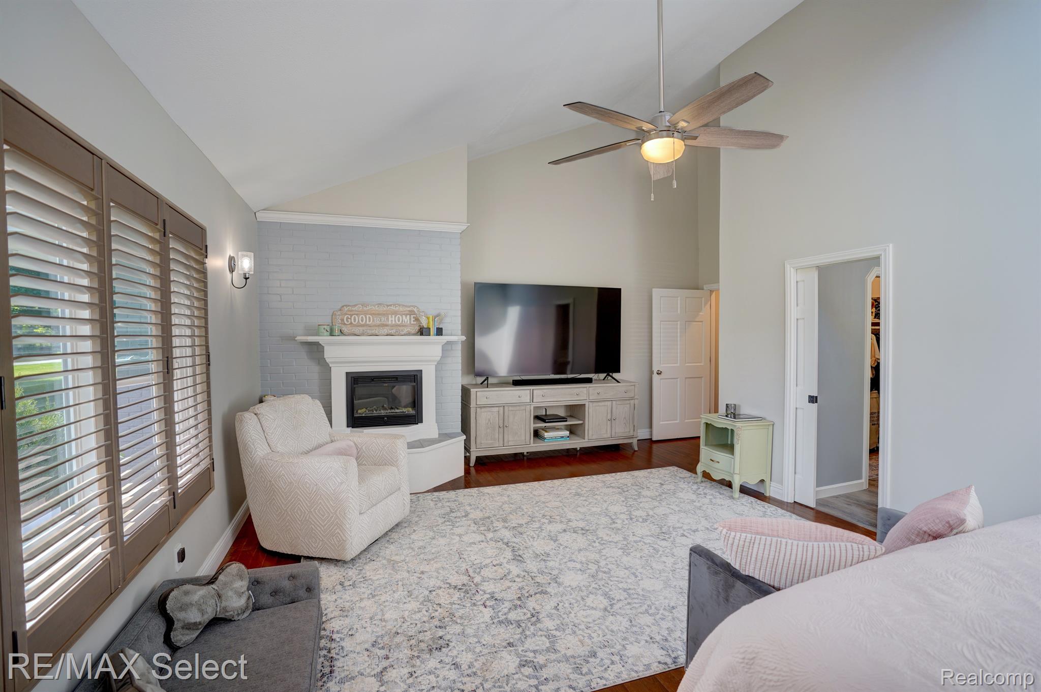 1226 VISTA Drive