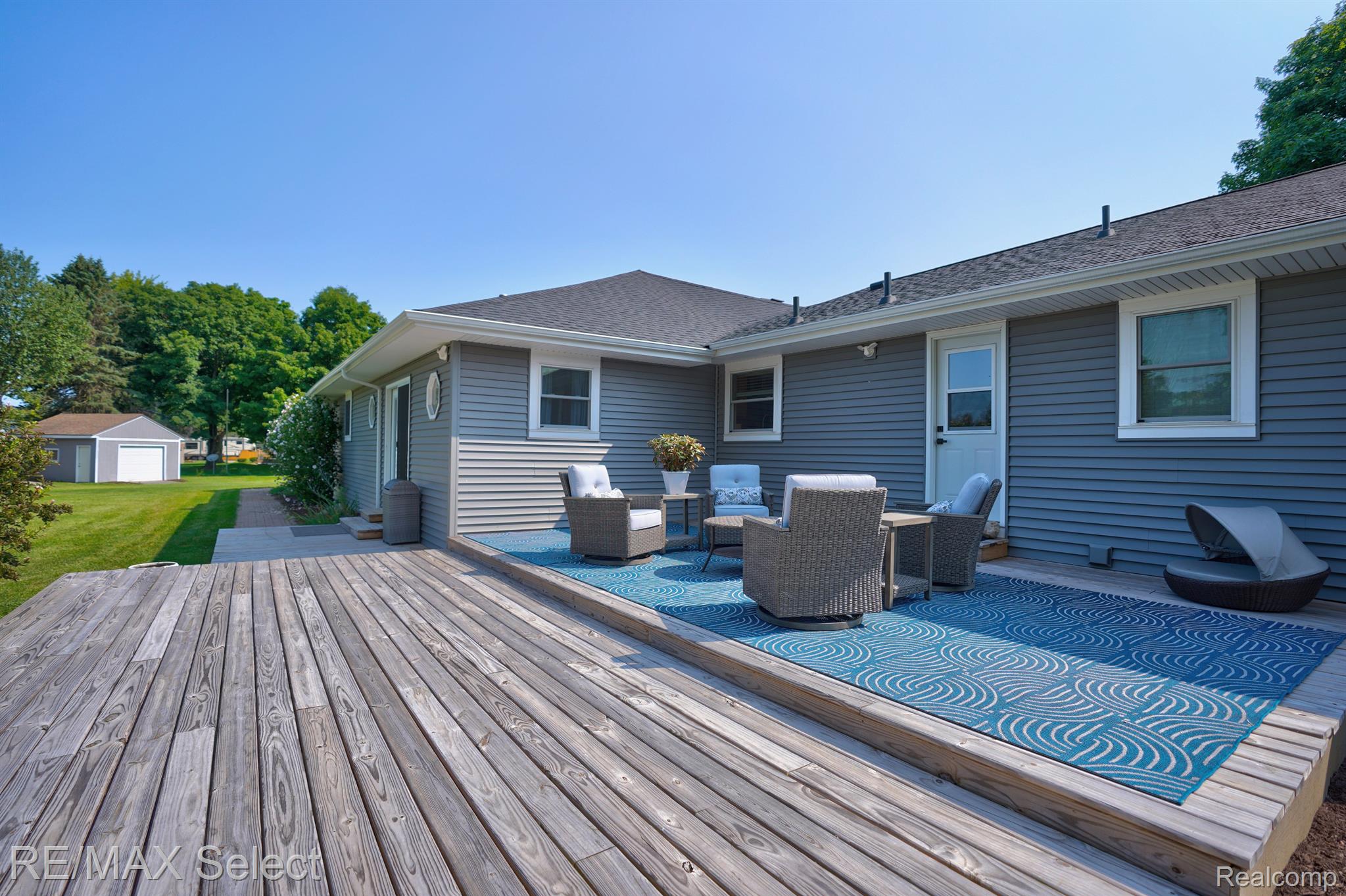 1226 VISTA Drive
