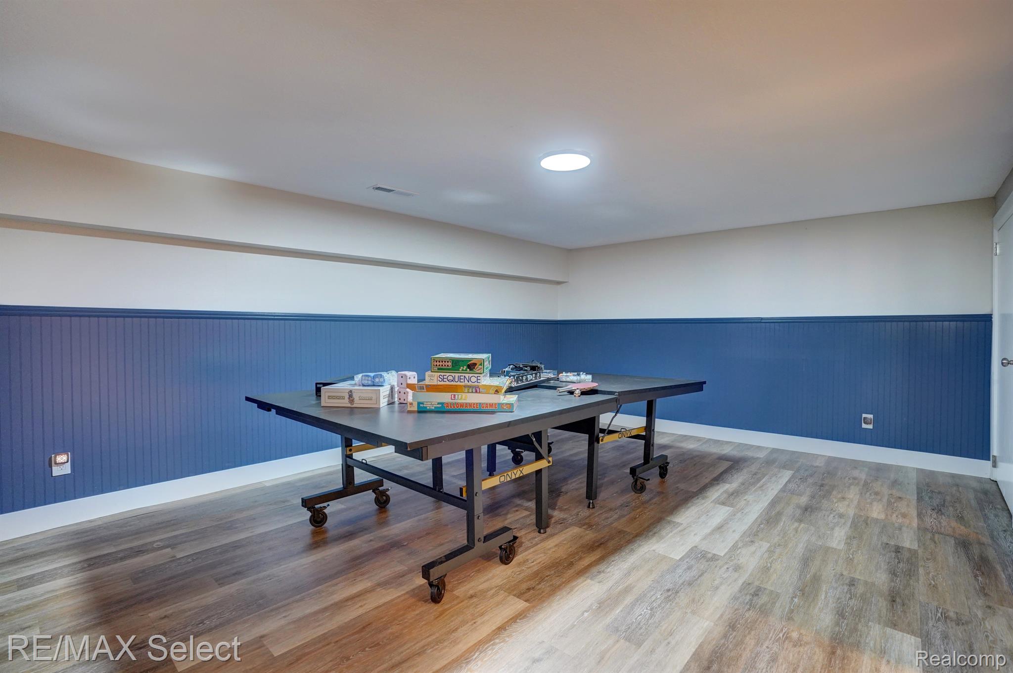 1226 VISTA Drive