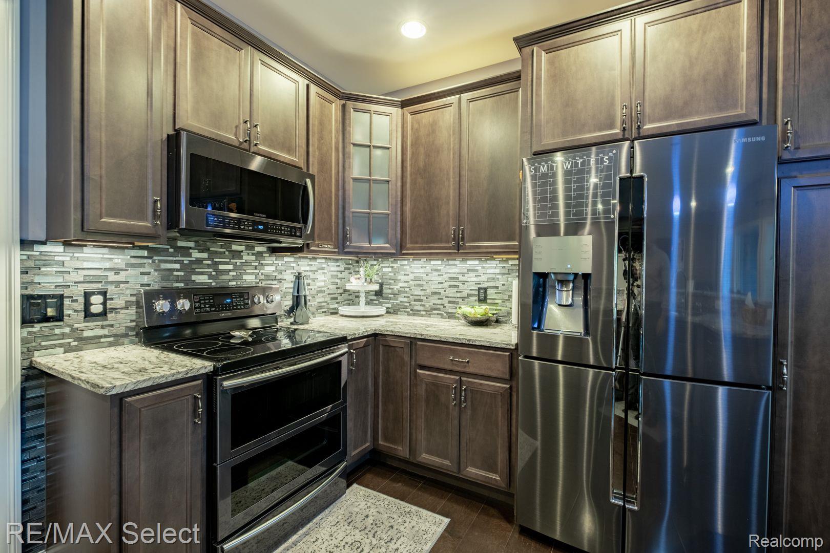9388 MCMULLEN Circle