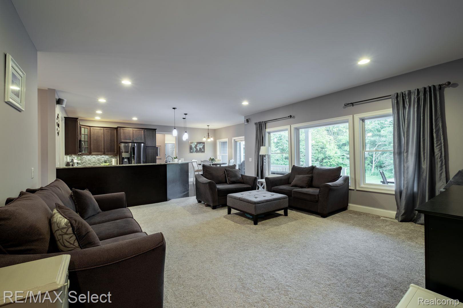 9388 MCMULLEN Circle