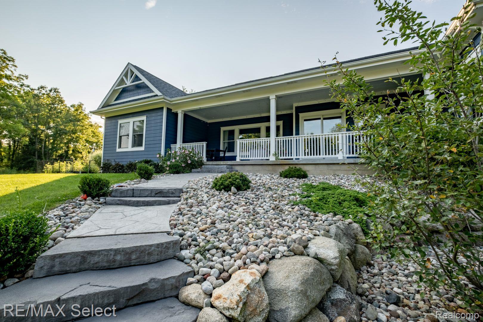 9388 MCMULLEN Circle