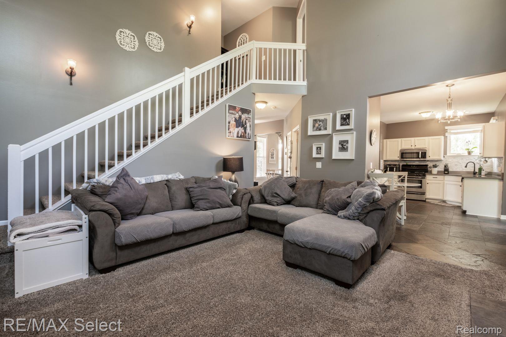 15242 Weller Court