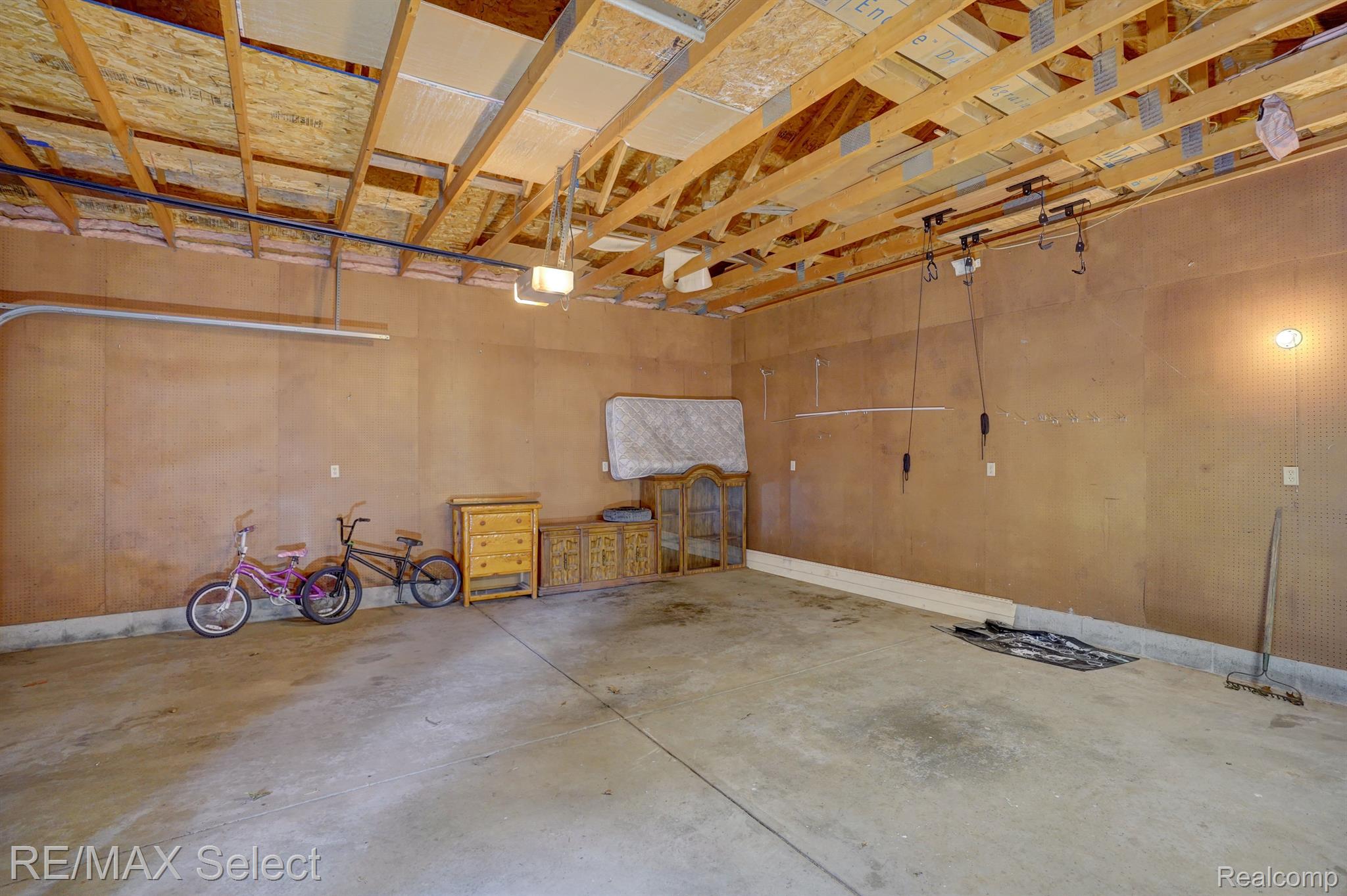 3214 ARIZONA Avenue