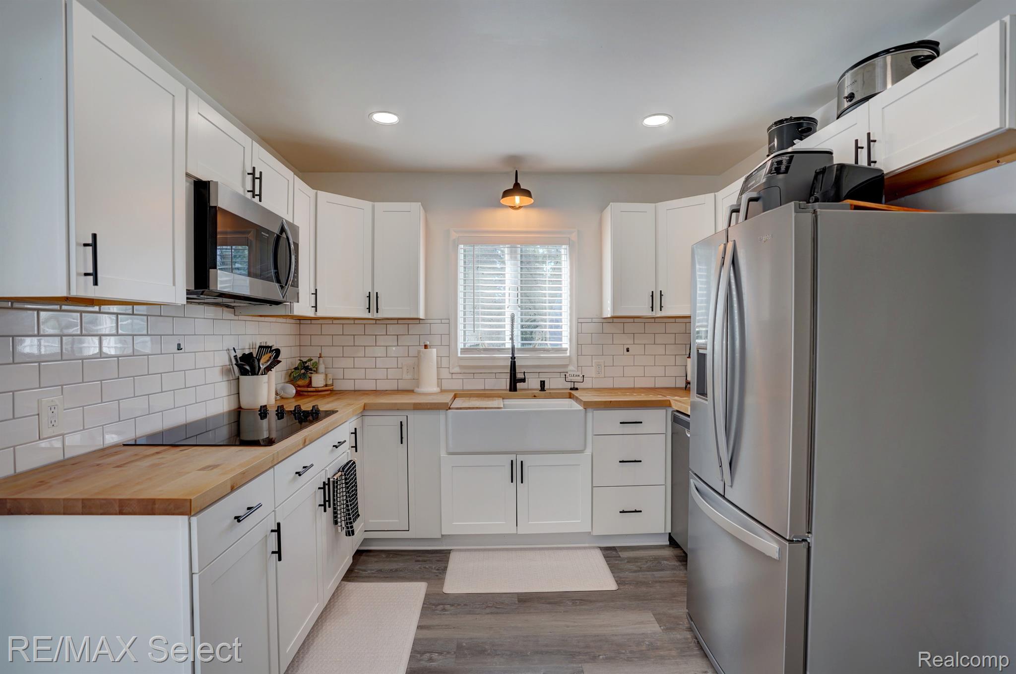 2211 COLFAX Avenue