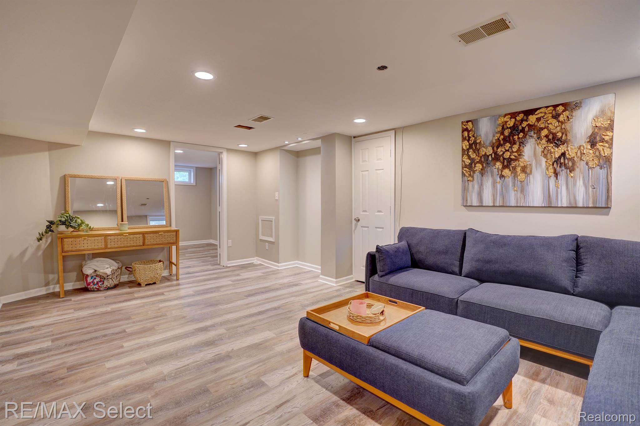 2211 COLFAX Avenue
