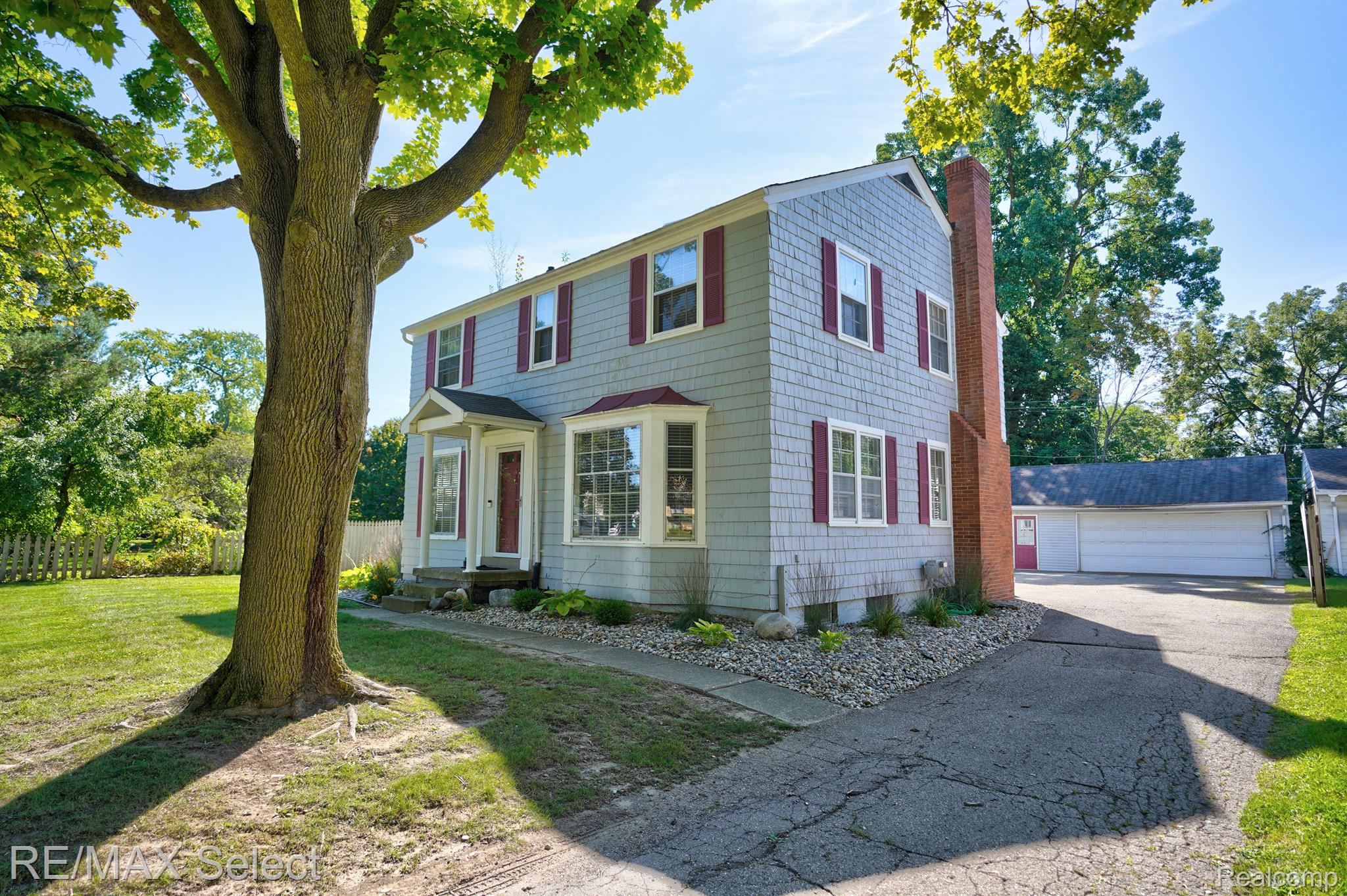2211 COLFAX Avenue