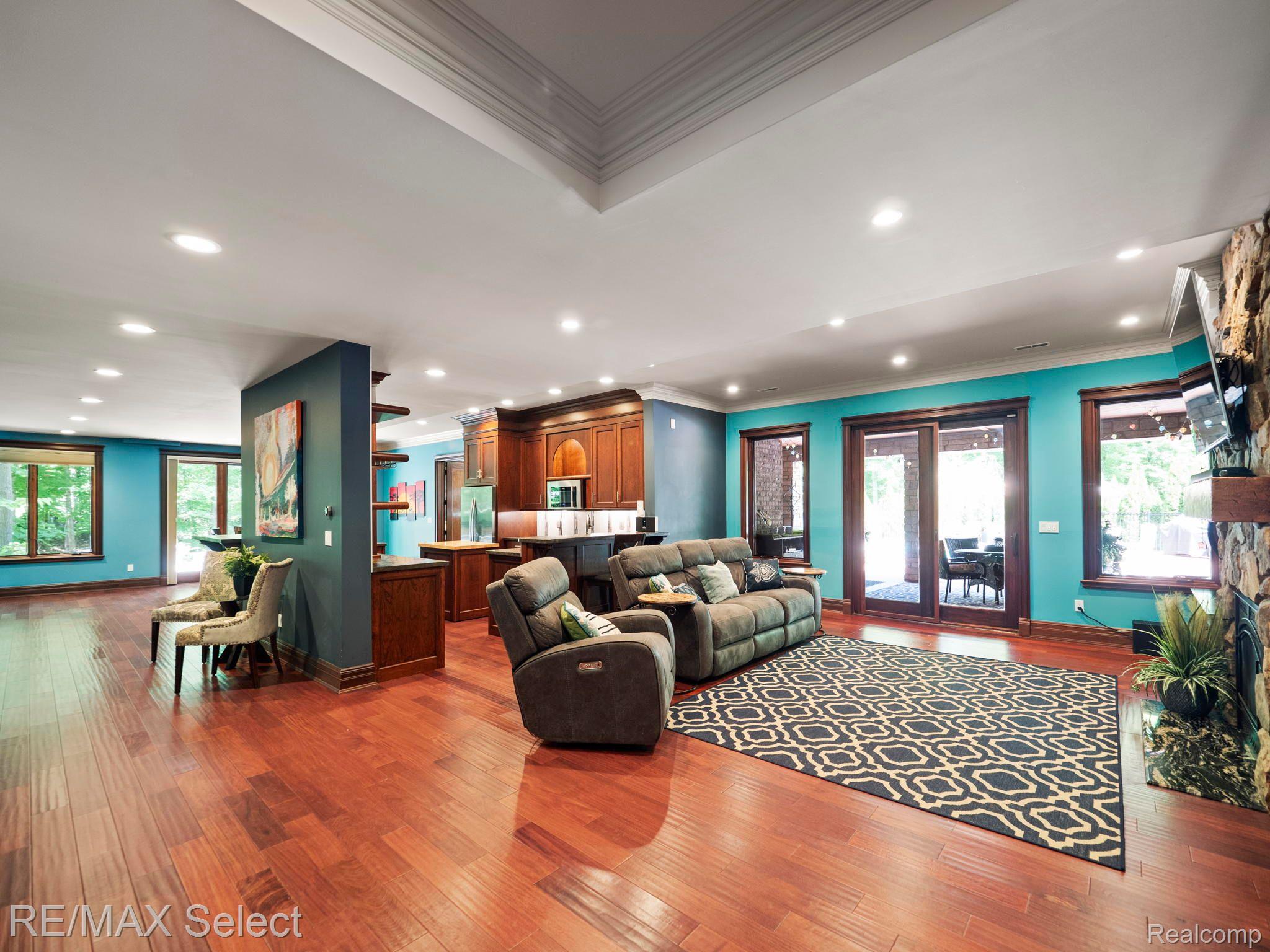 6145 SADDLE CREEK