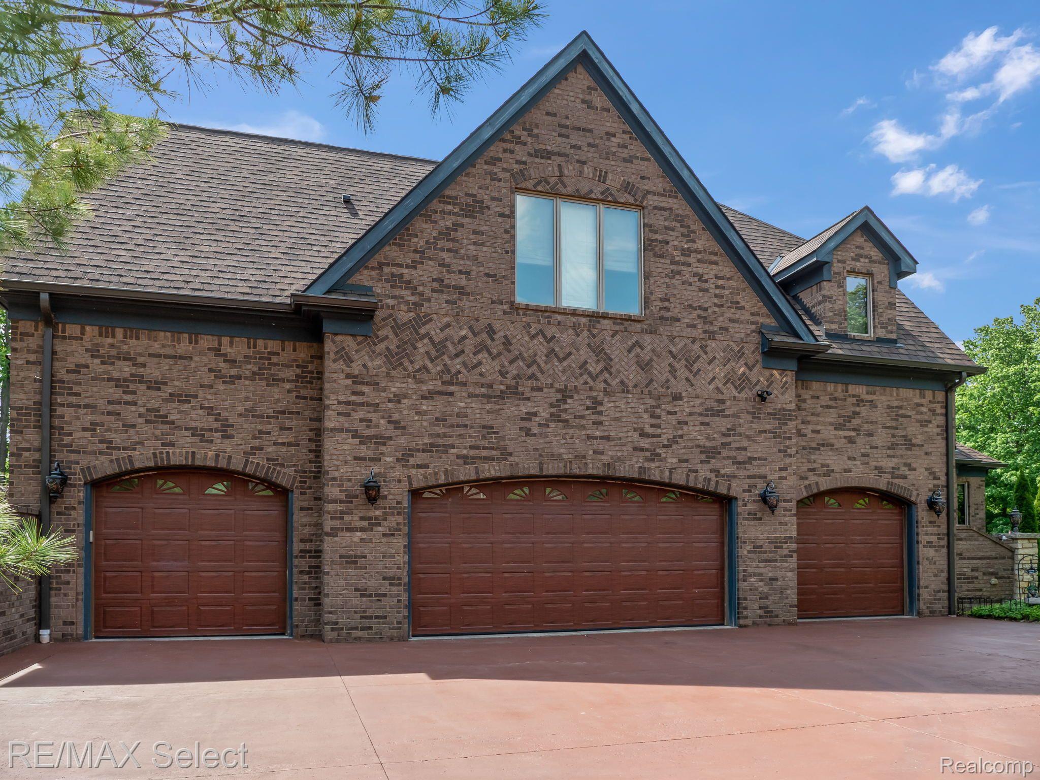 6145 SADDLE CREEK