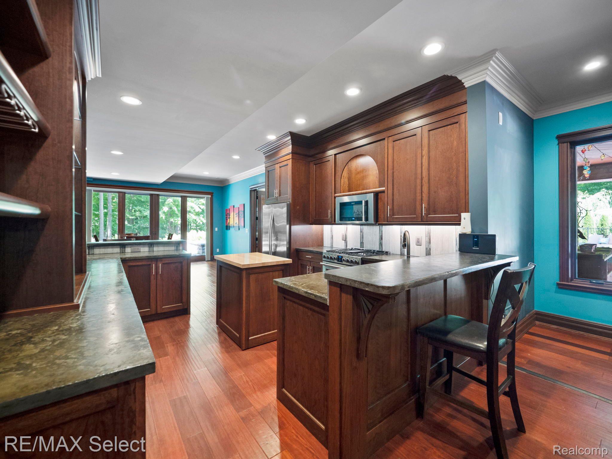6145 SADDLE CREEK