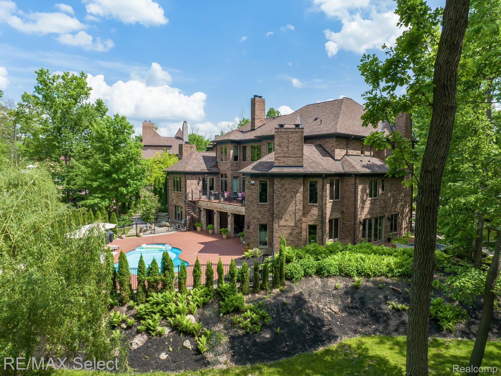 6145 SADDLE CREEK