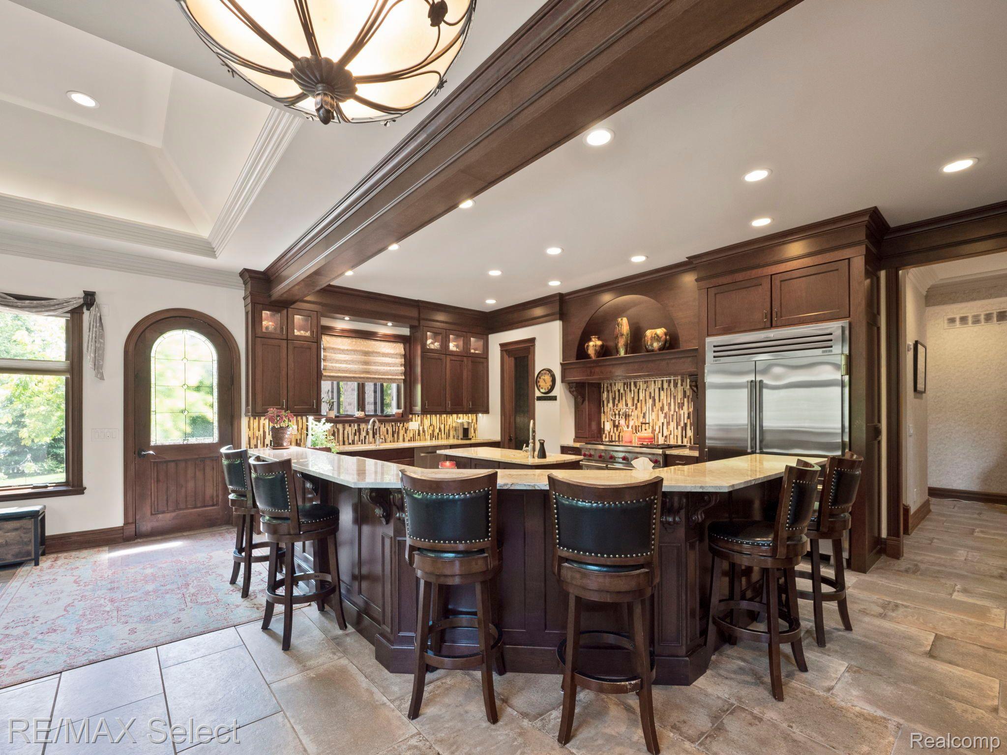 6145 SADDLE CREEK