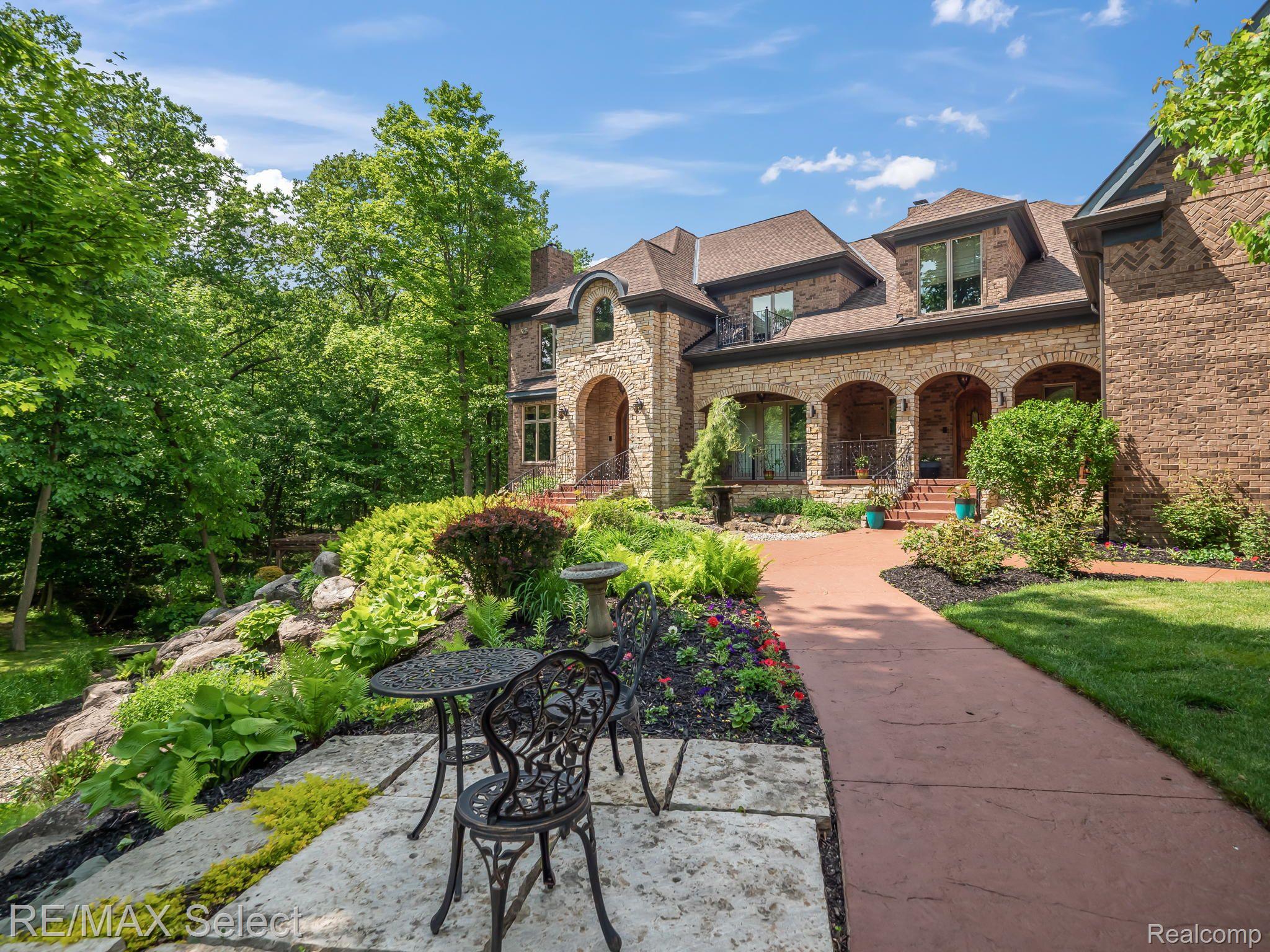 6145 SADDLE CREEK