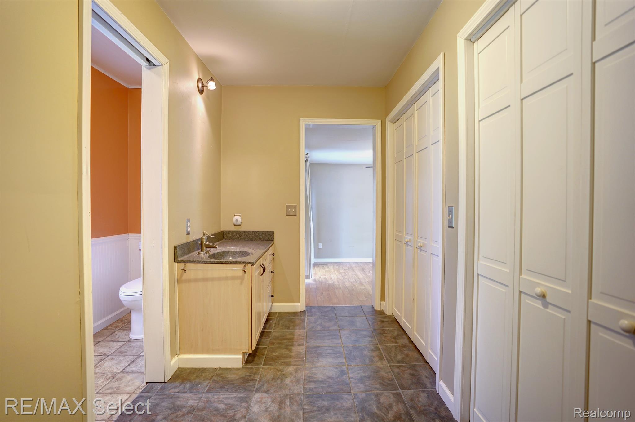 1604 MARY ANN Street
