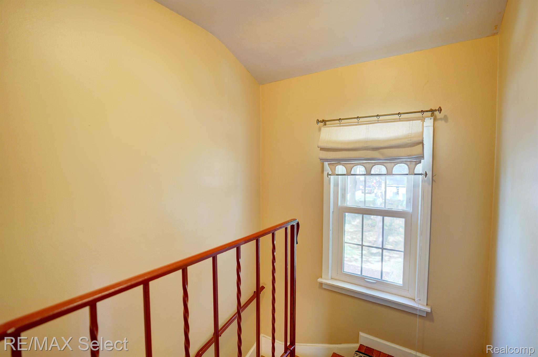 1604 MARY ANN Street