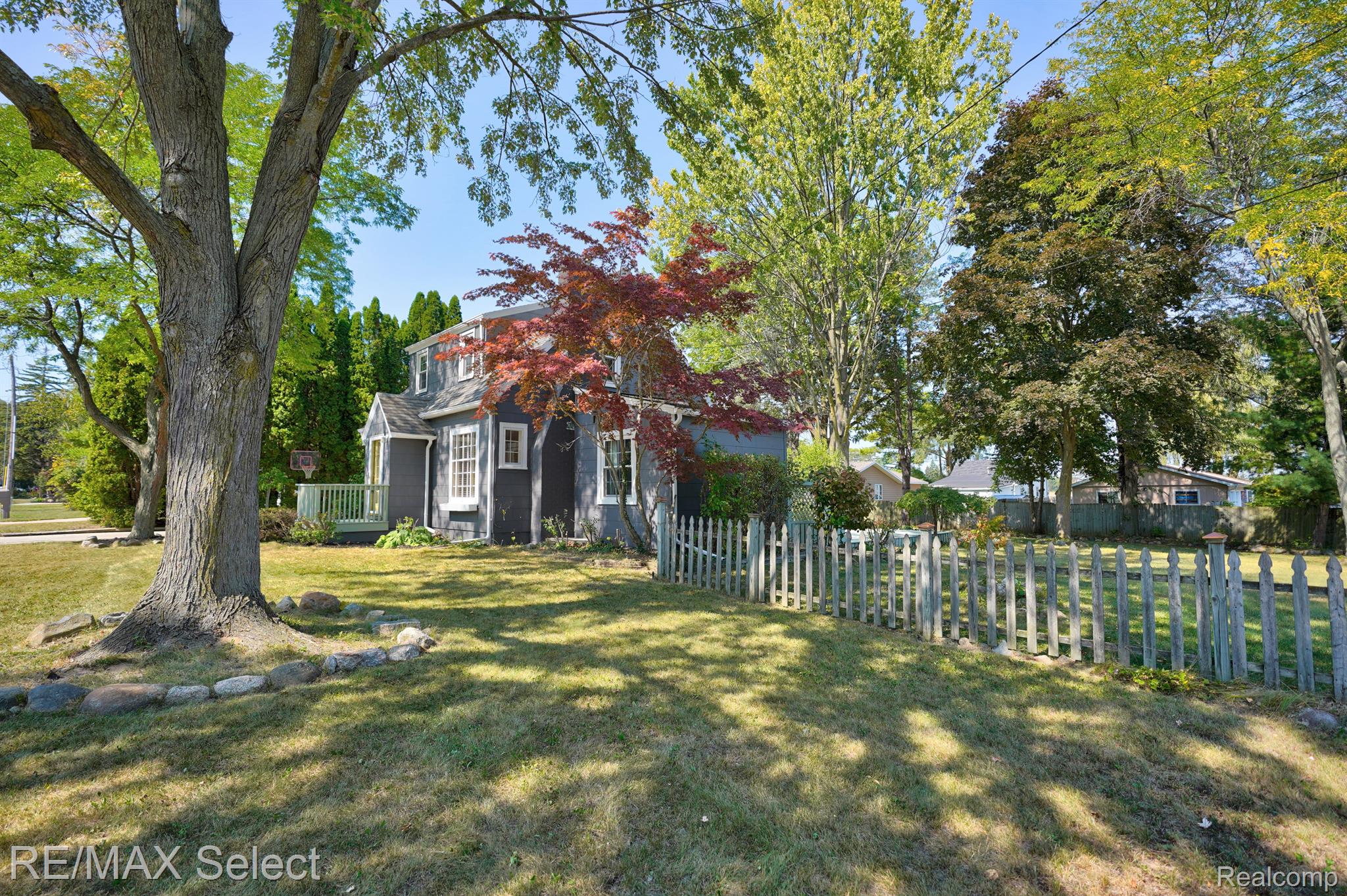 1604 MARY ANN Street