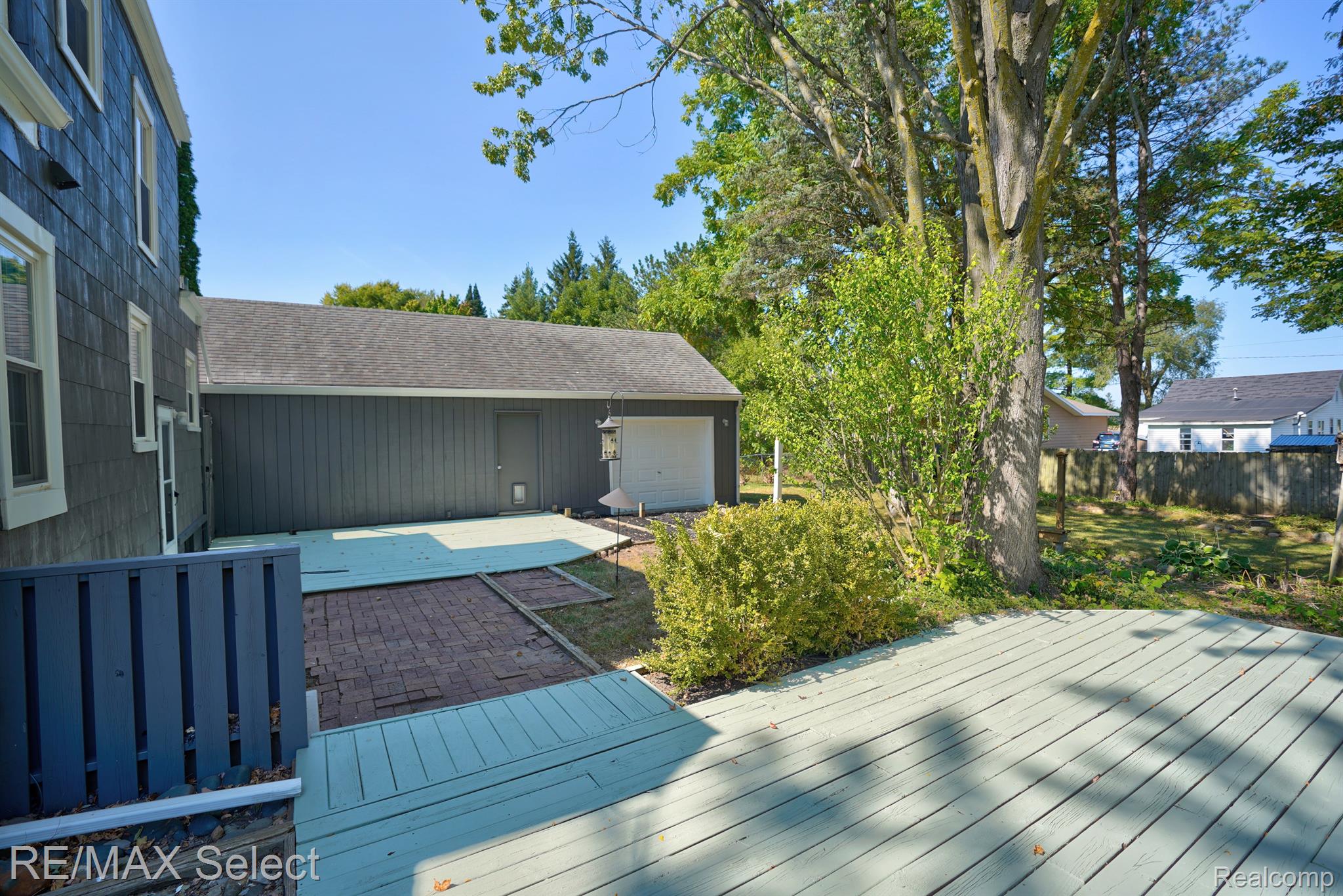 1604 MARY ANN Street