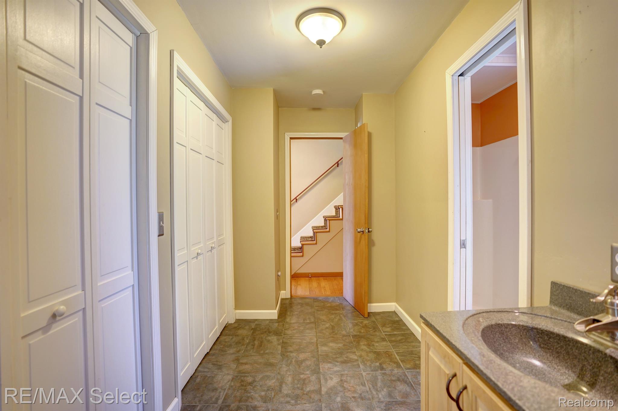 1604 MARY ANN Street