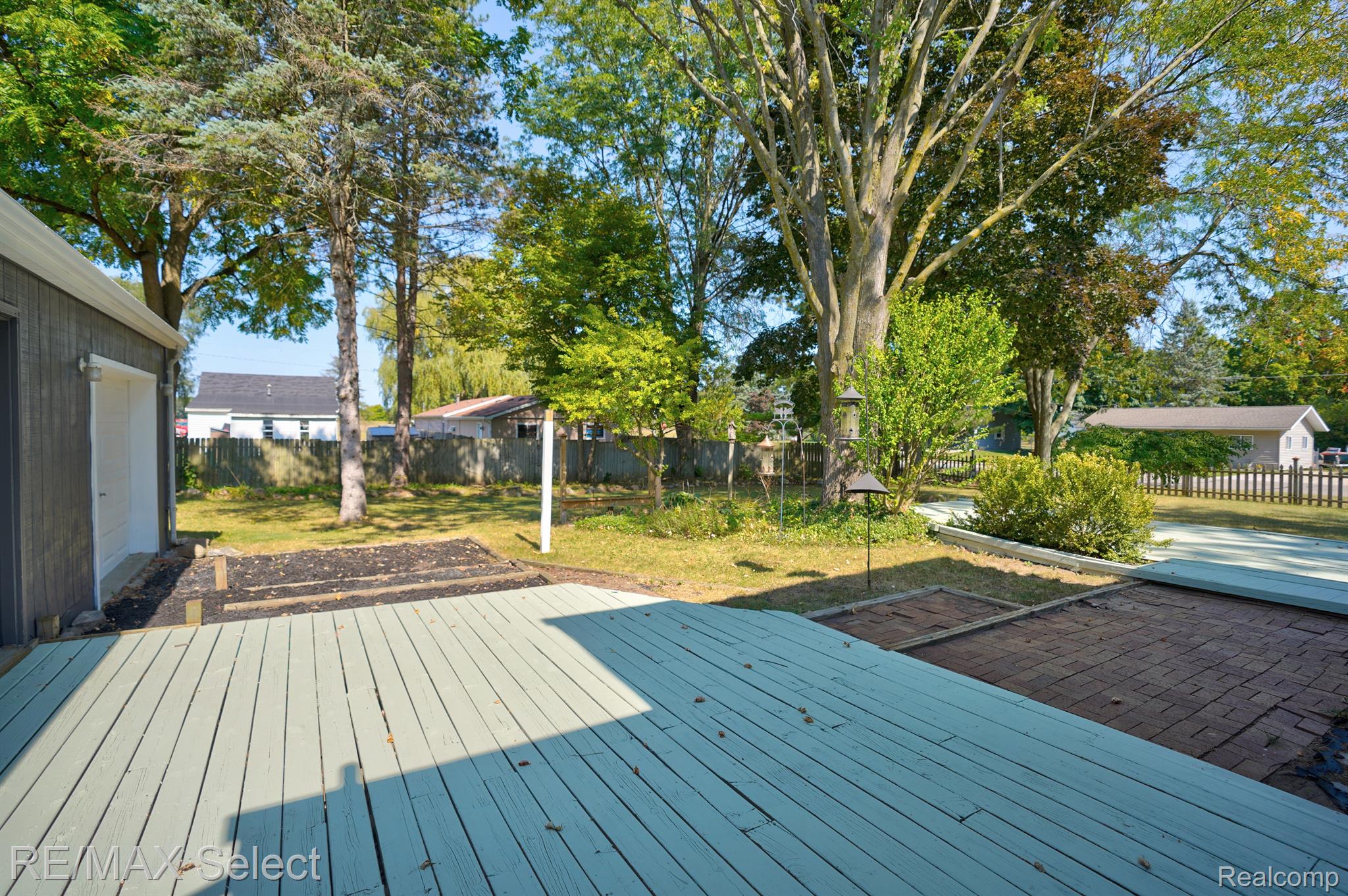 1604 MARY ANN Street