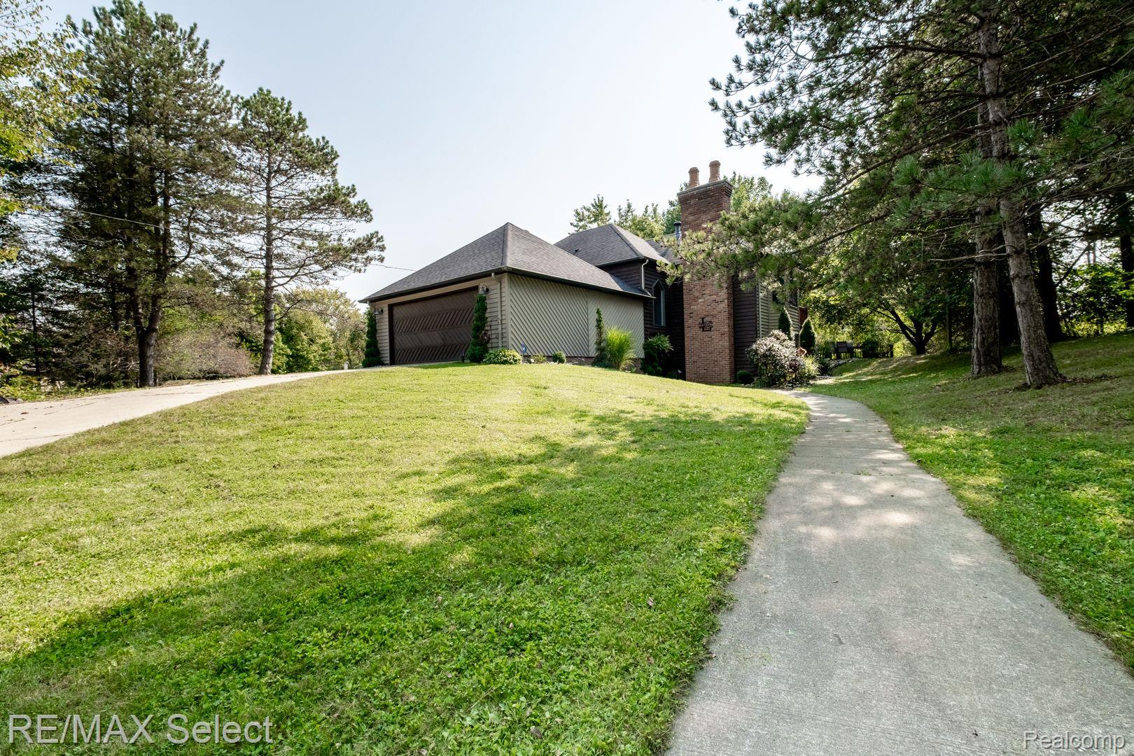 2250 N MCKINLEY Road