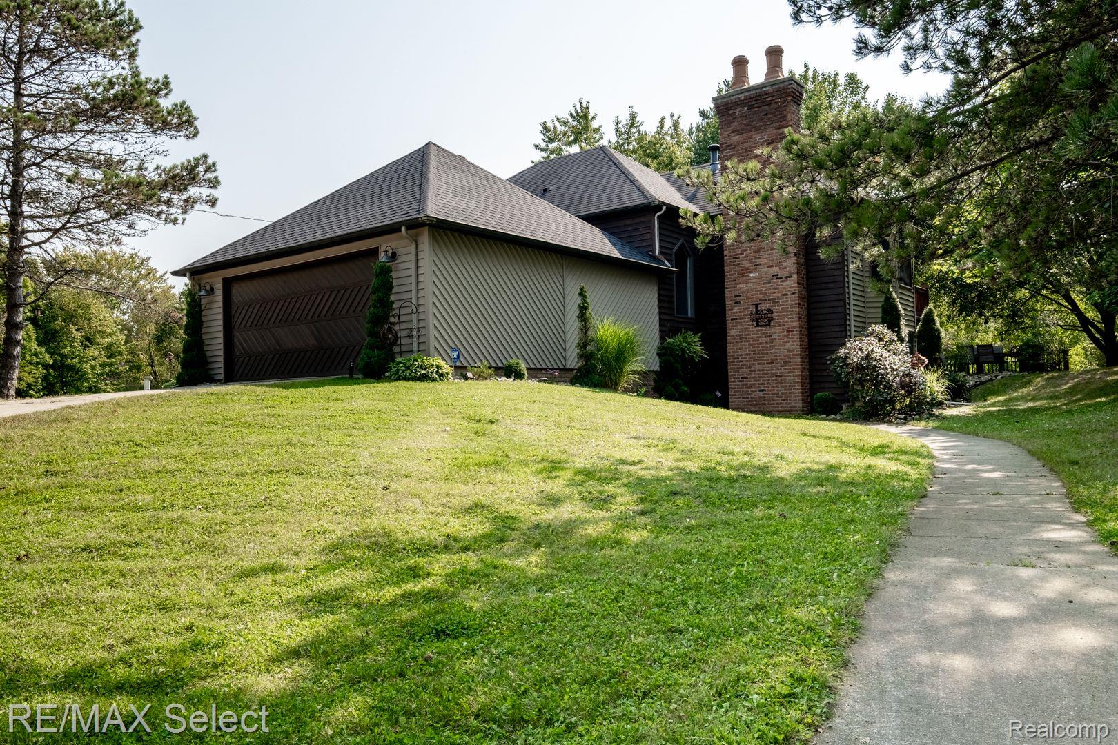 2250 N MCKINLEY Road