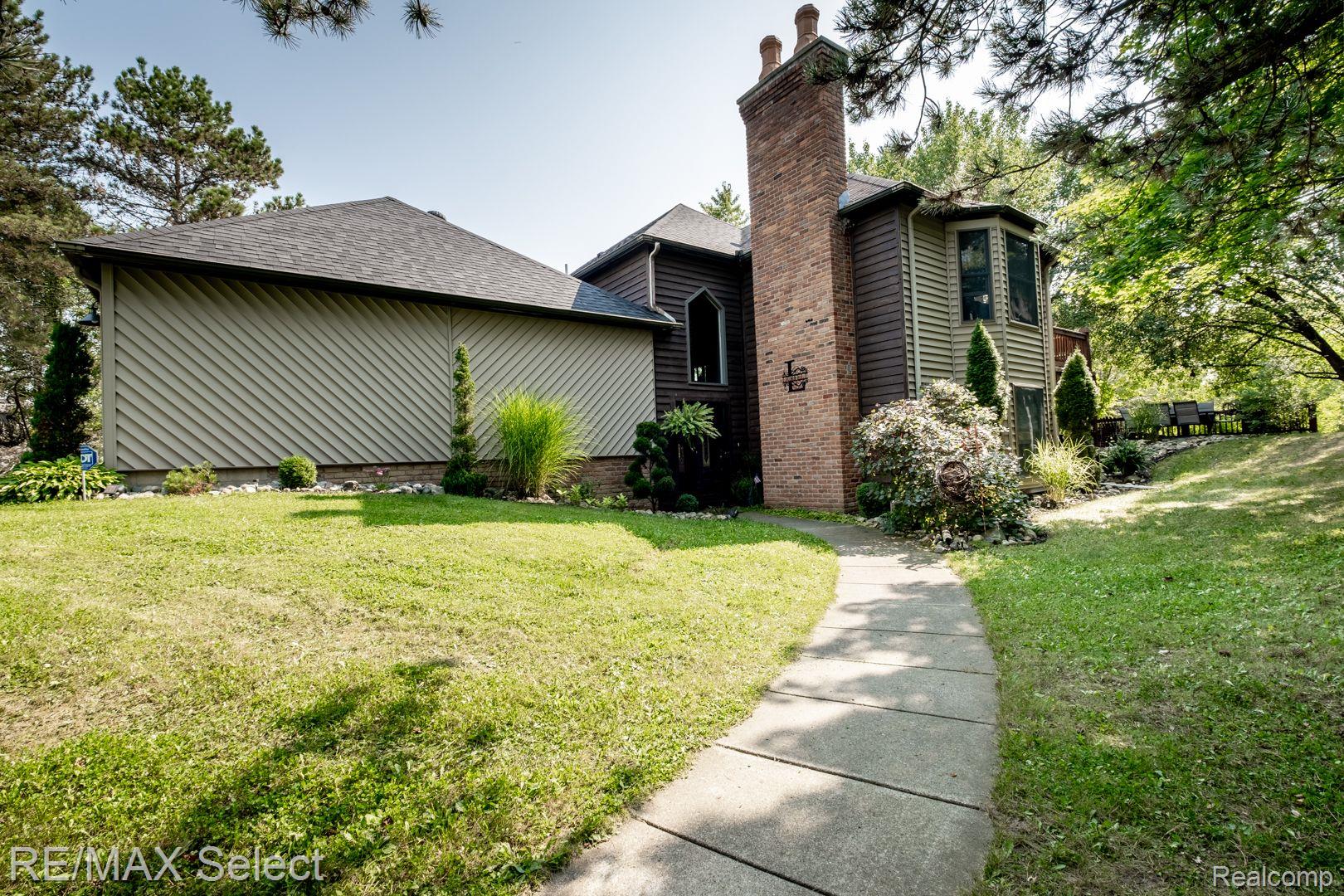 2250 N MCKINLEY Road