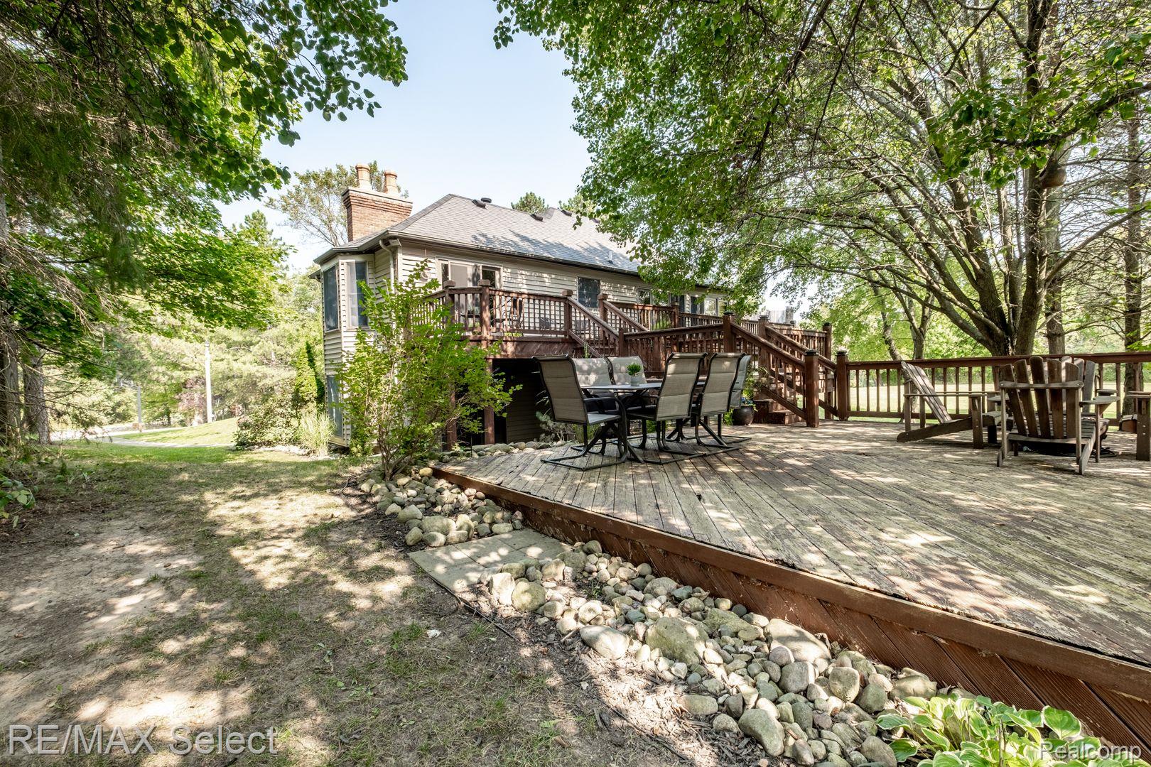 2250 N MCKINLEY Road