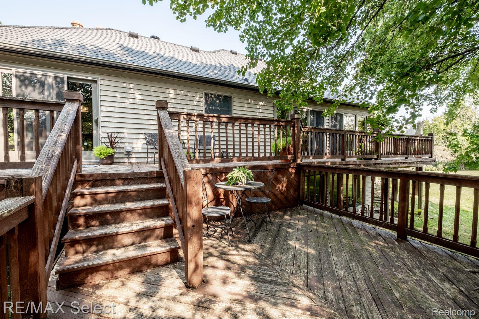 2250 N MCKINLEY Road