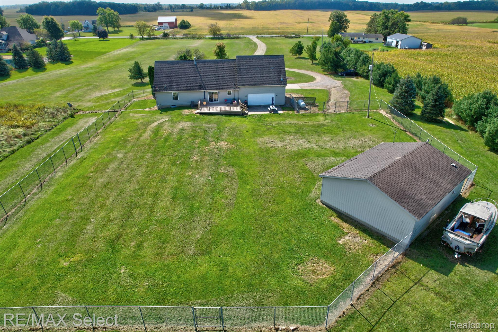 10120 RAY Road