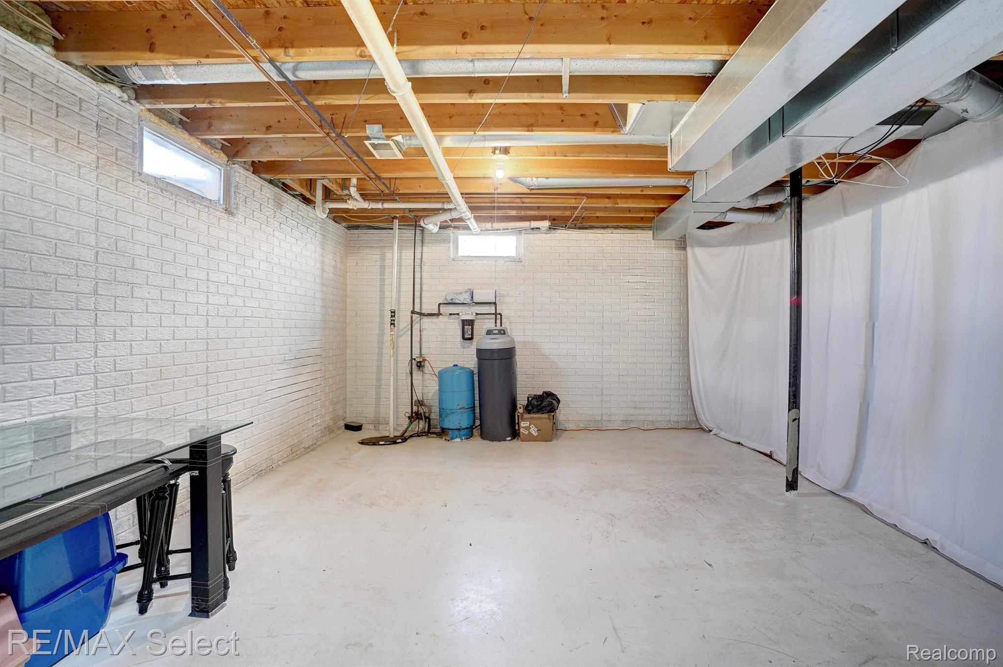 10120 RAY Road