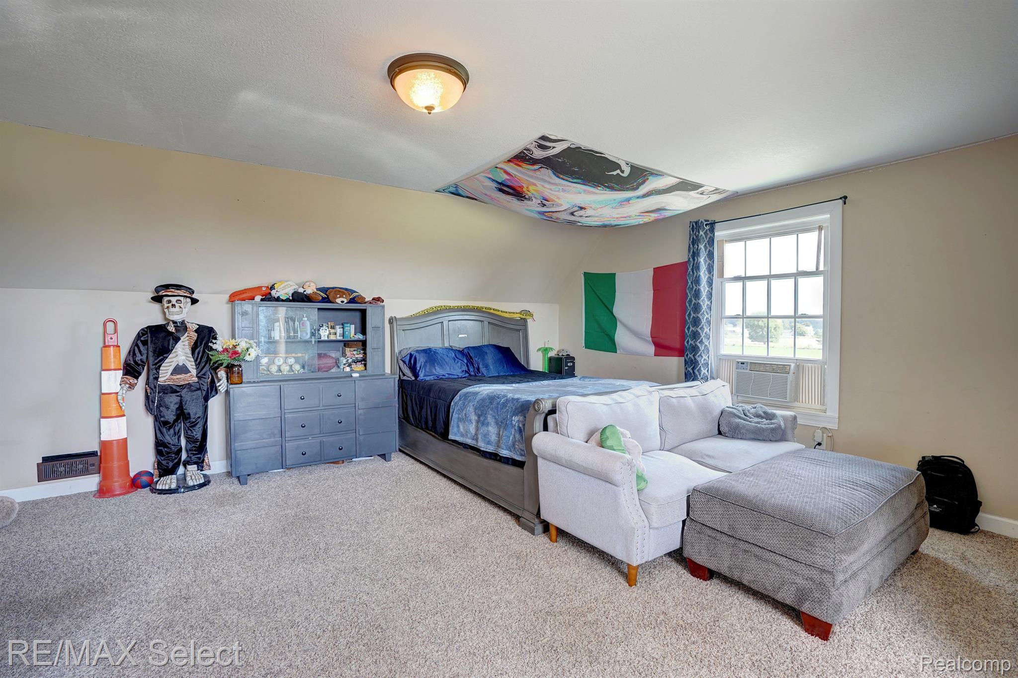 10120 RAY Road