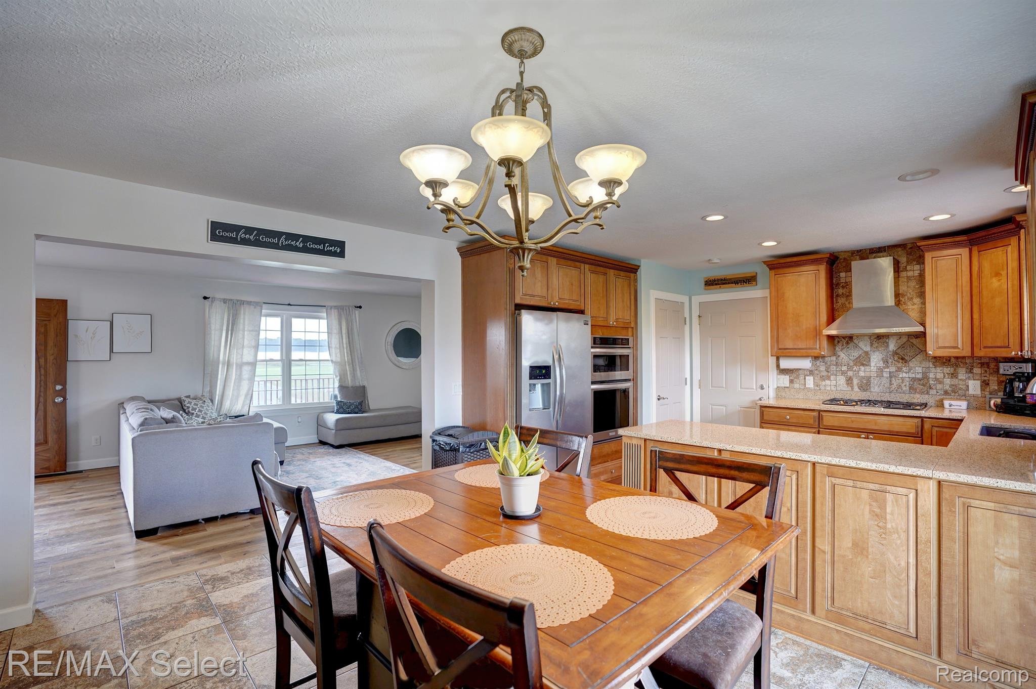 10120 RAY Road