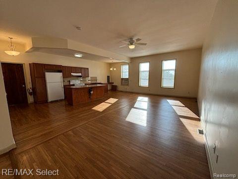 106 S LEROY Street B