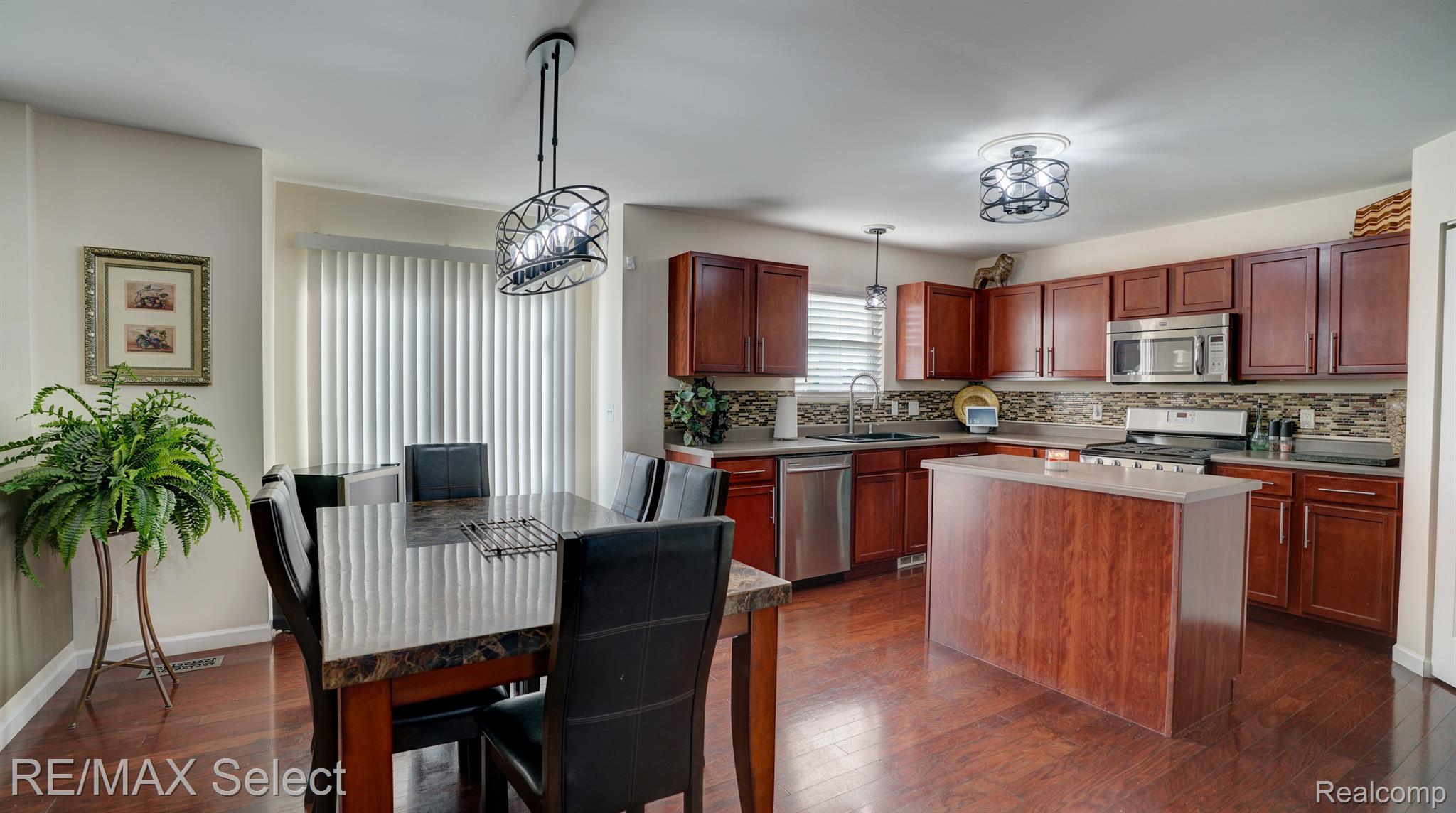 7391 DEER CREEK Drive