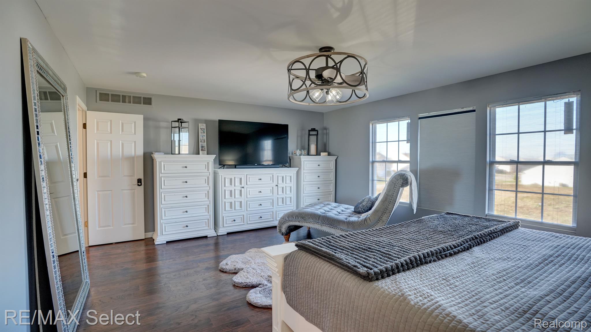 7391 DEER CREEK Drive