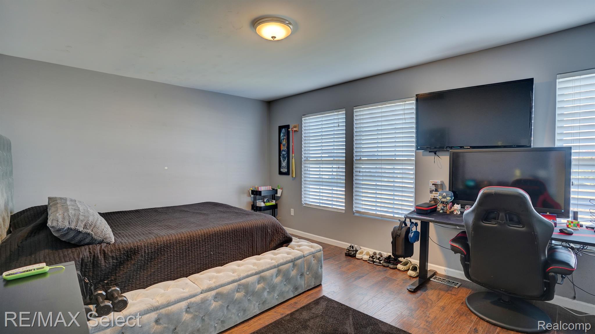 7391 DEER CREEK Drive