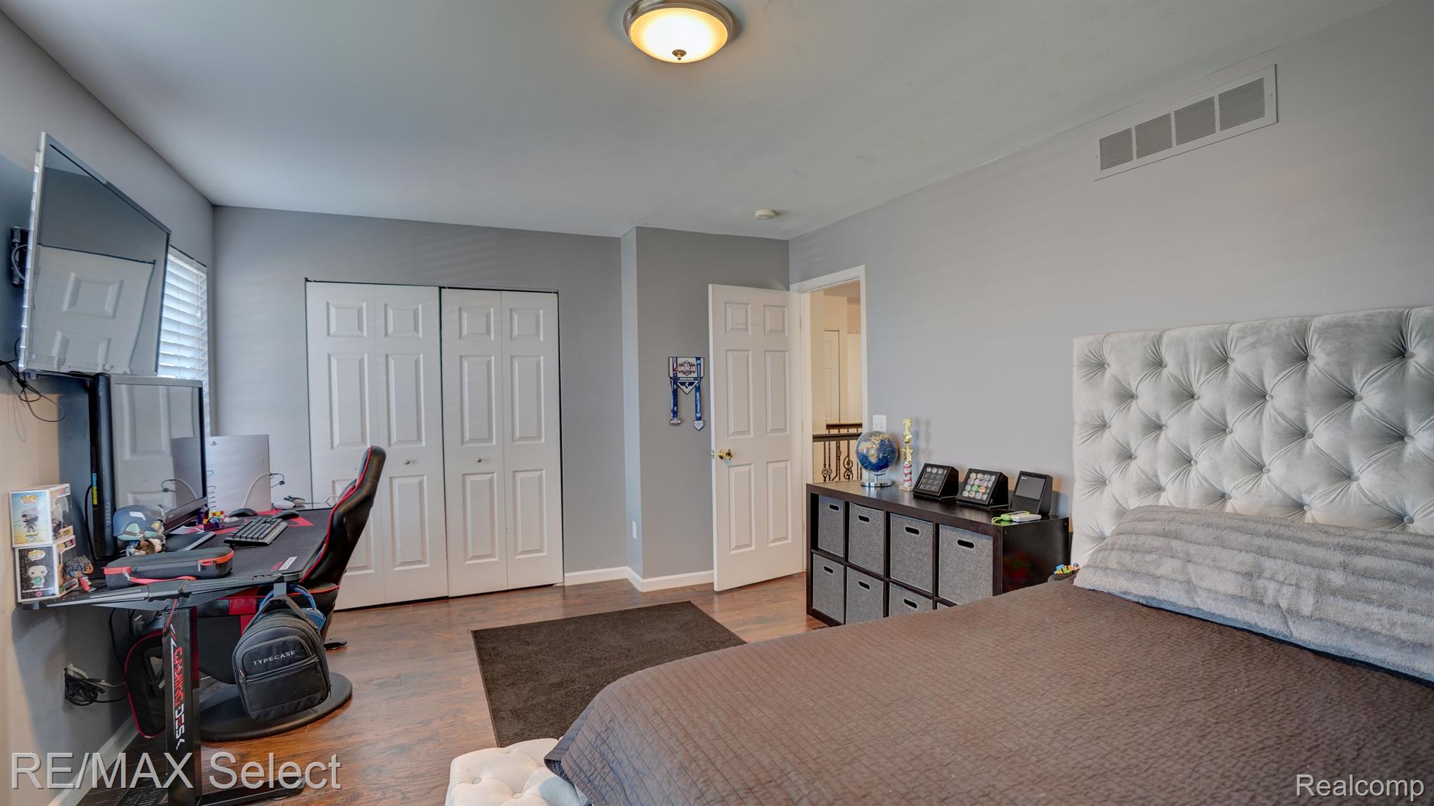 7391 DEER CREEK Drive