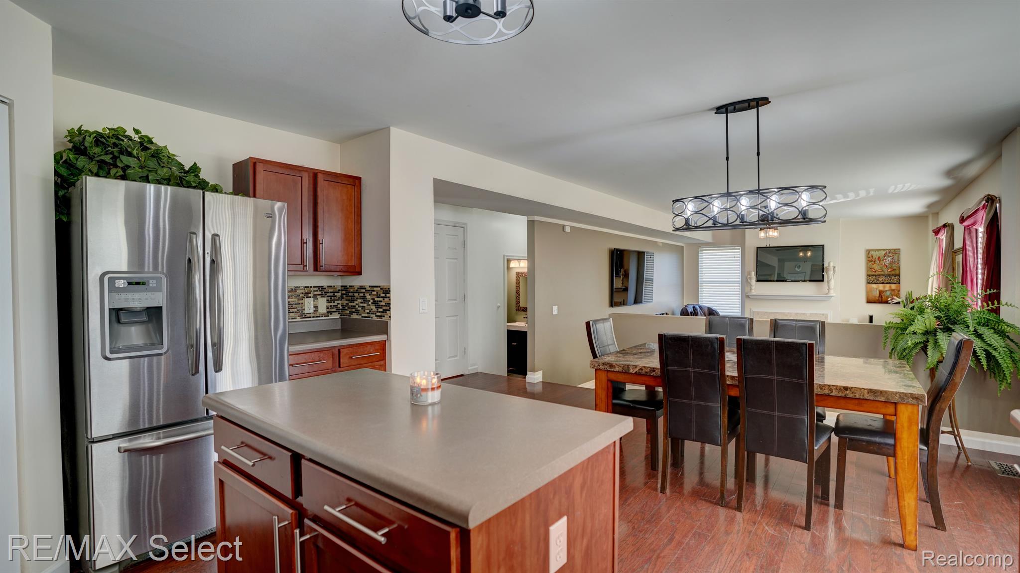 7391 DEER CREEK Drive