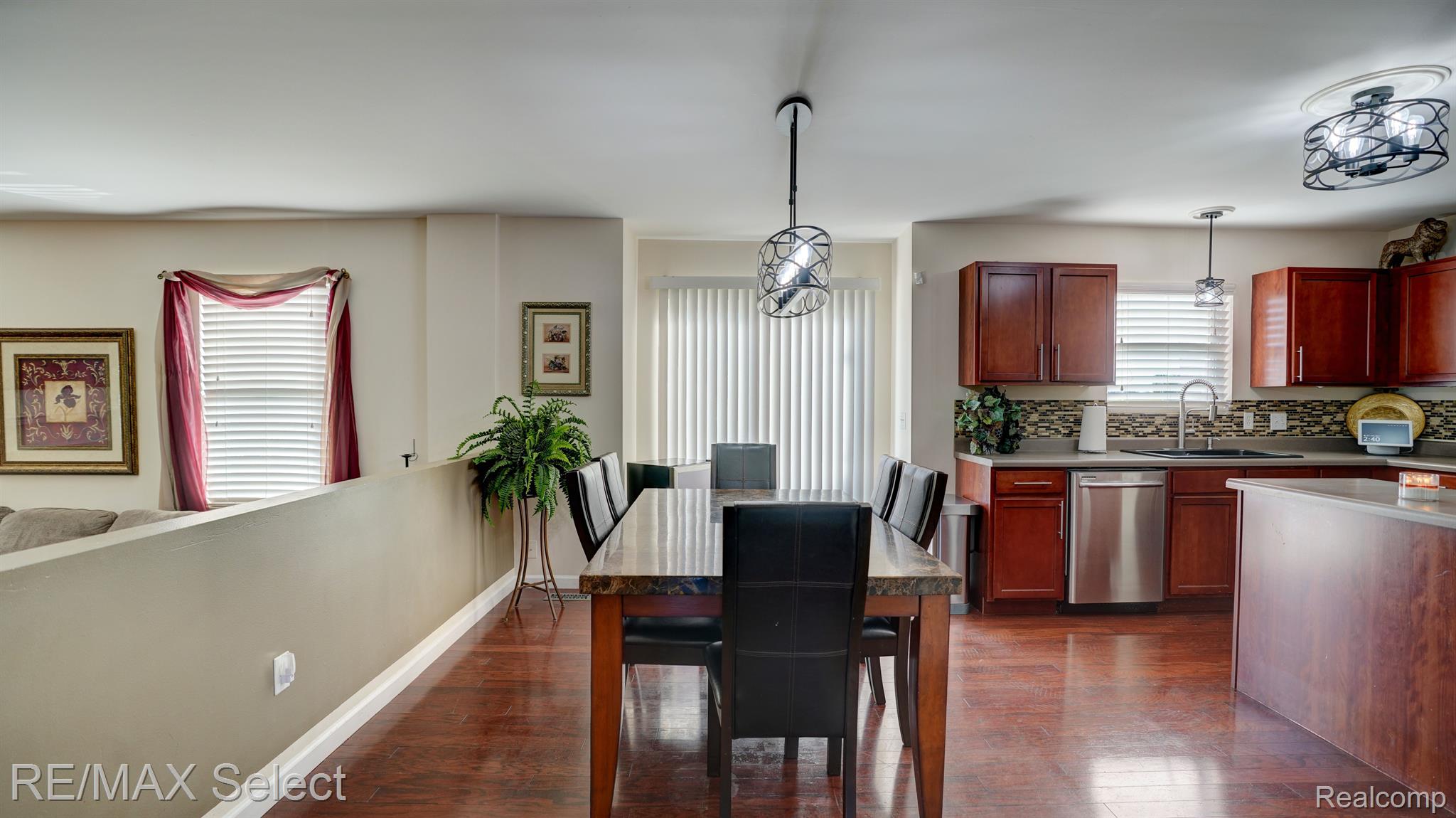 7391 DEER CREEK Drive