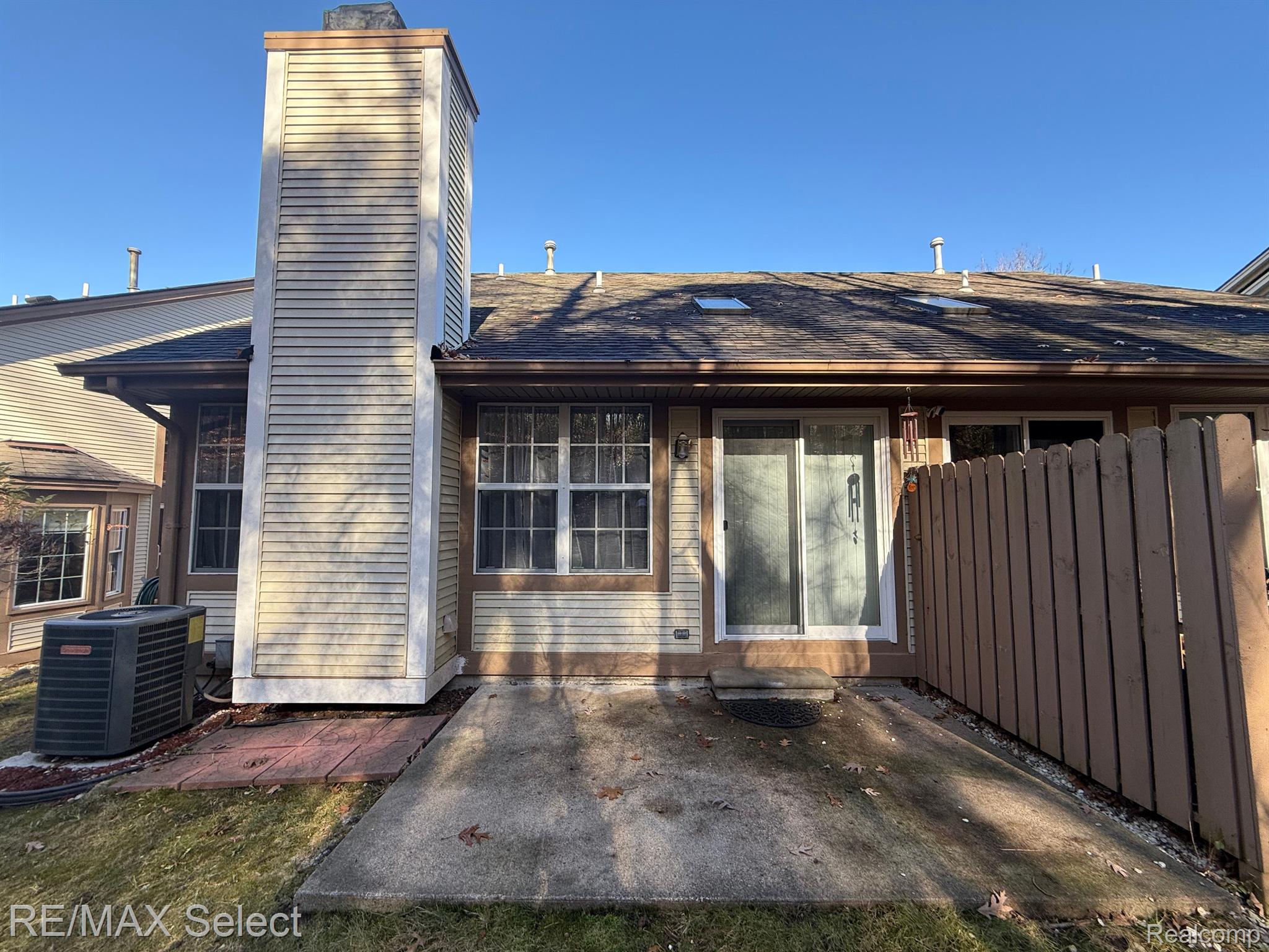 880 WHISPERWOOD Trail