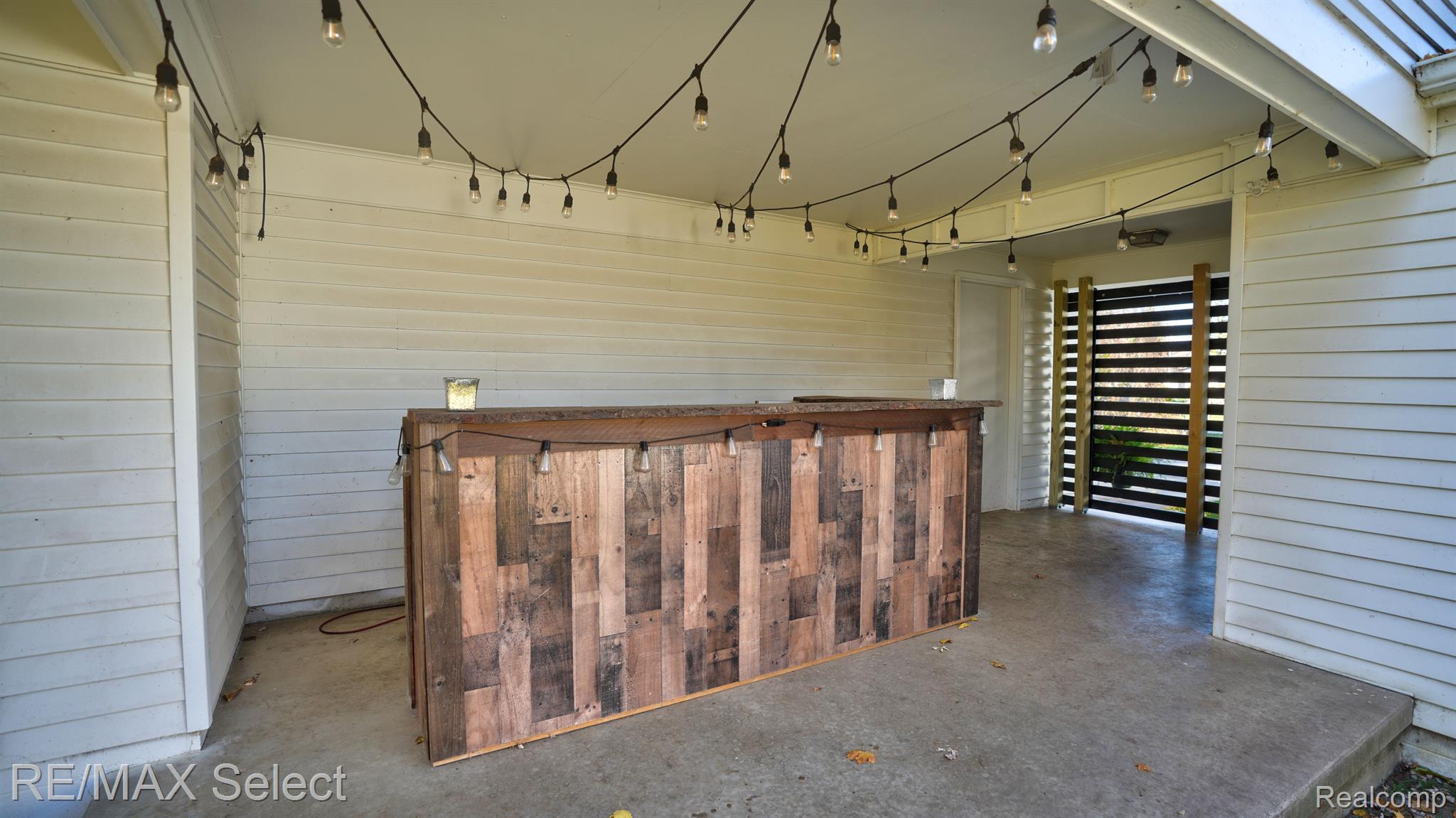 153 BEVINS Street