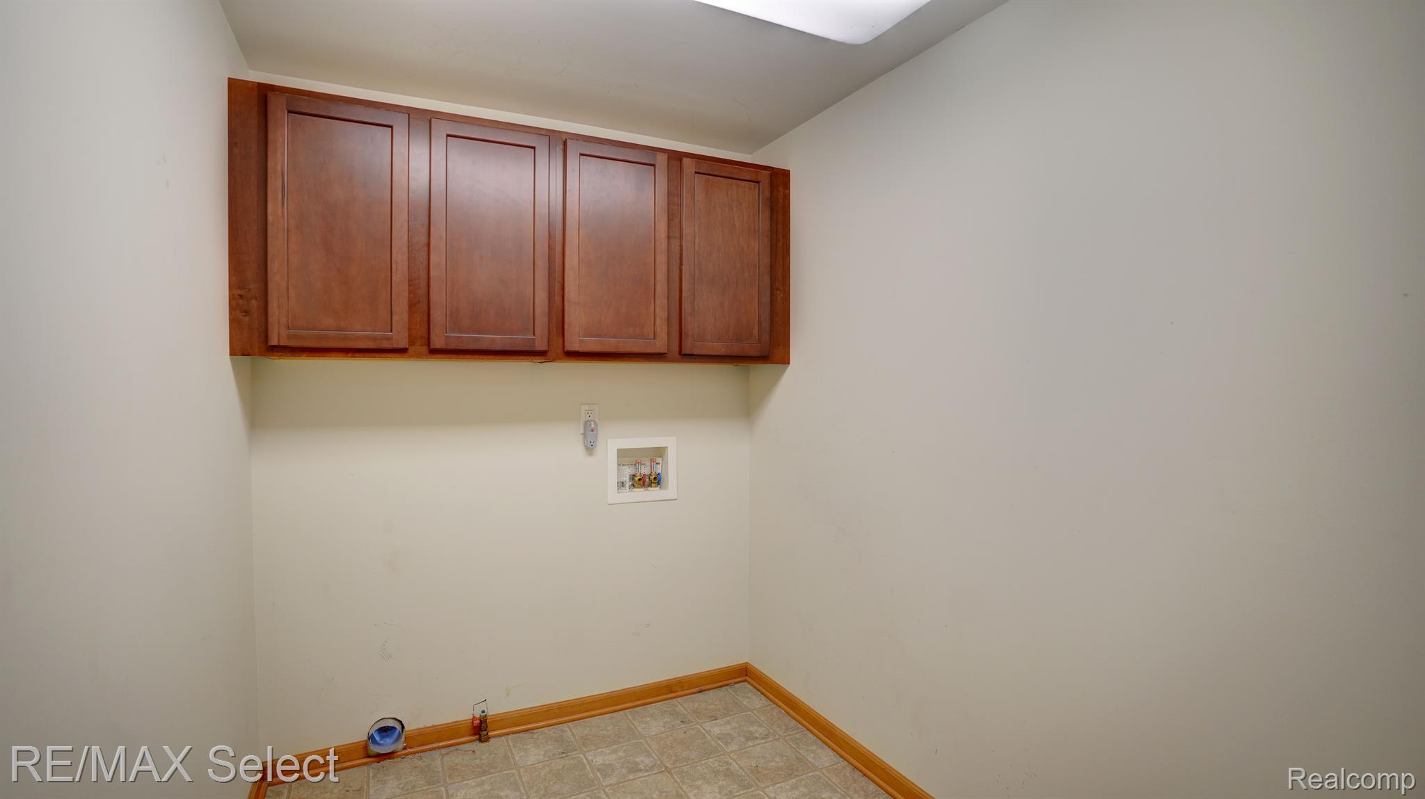 12160 MANTAWAUKA Drive