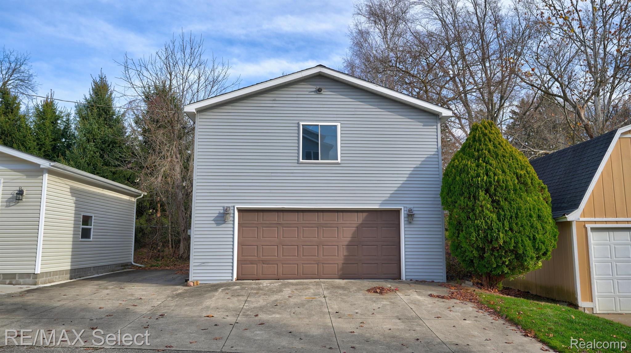 12160 MANTAWAUKA Drive
