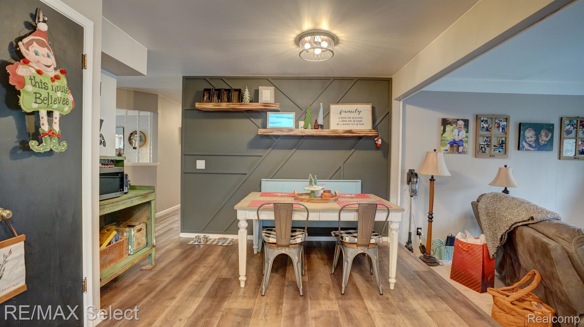 325 PRIMROSE Lane