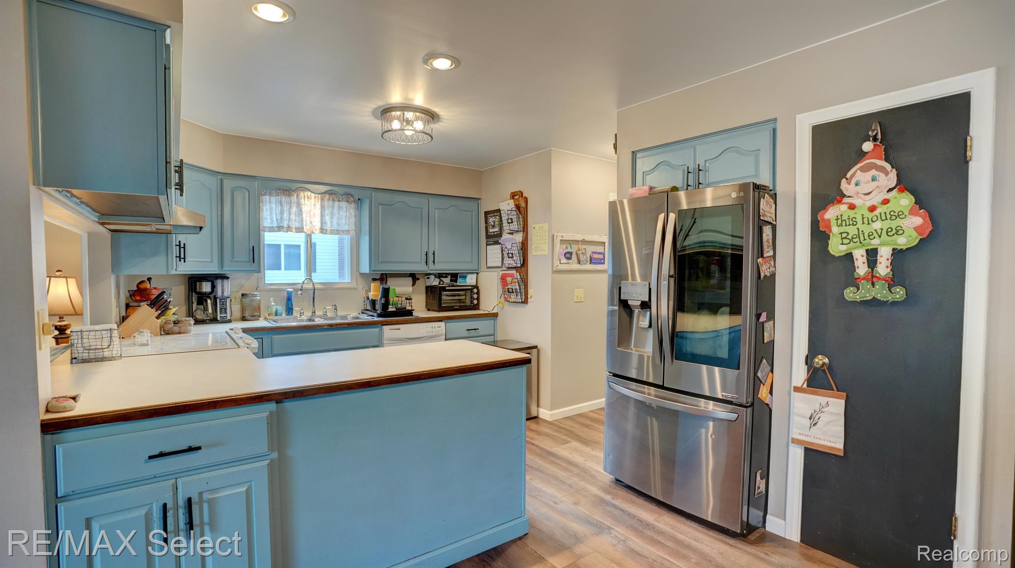 325 PRIMROSE Lane