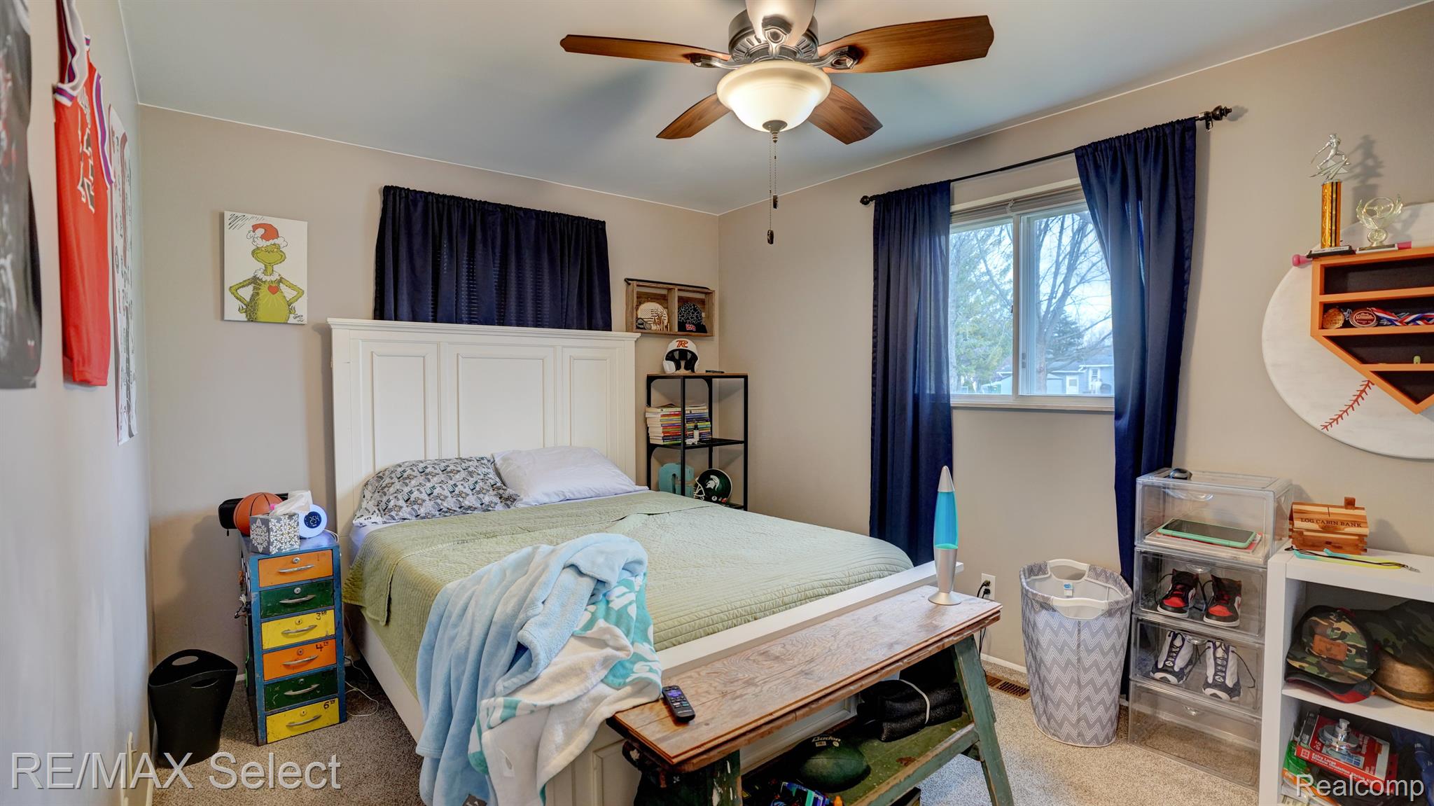 325 PRIMROSE Lane